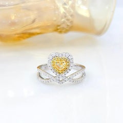 18K White Gold Heart-Cut Yellow Diamond Ring with Diamonds