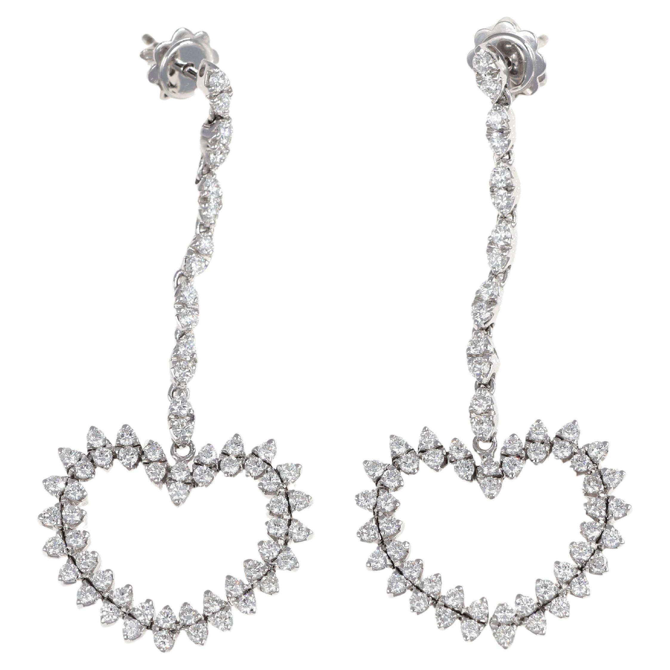18K White Gold Heart-Shaped Drop Earrings with Diamonds For Sale