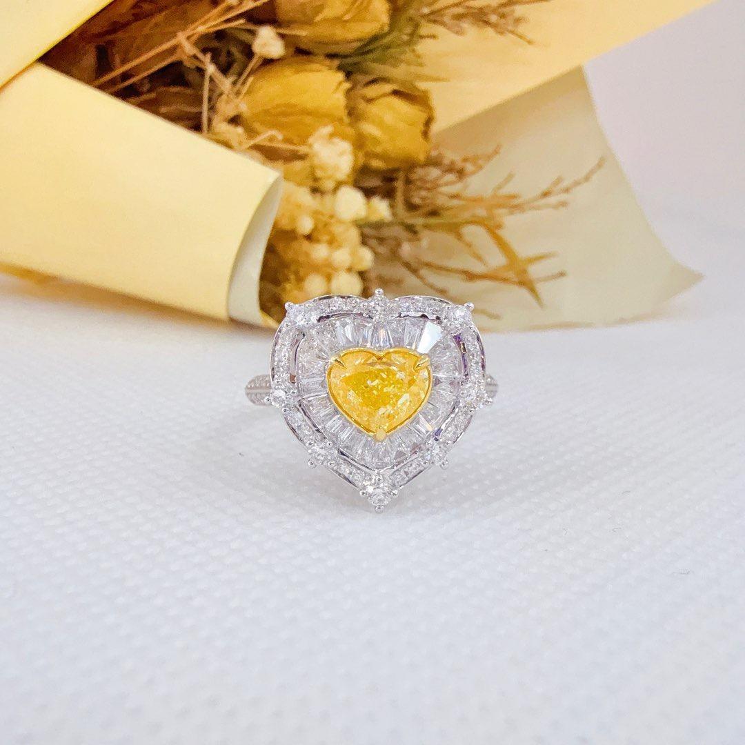 Heart Cut 18K White Gold Heart Yellow Diamond & Diamond Ring For Sale