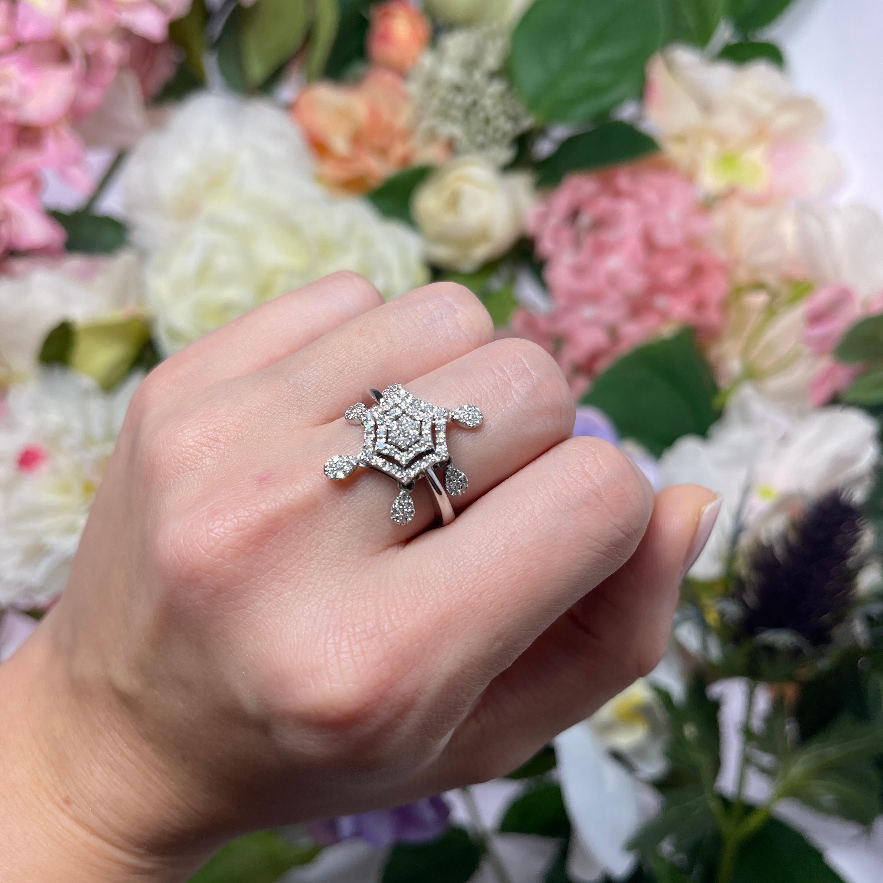 18K White Gold Hexagonal Ring with Diamond Pave and Teardrop Pendants For Sale 2
