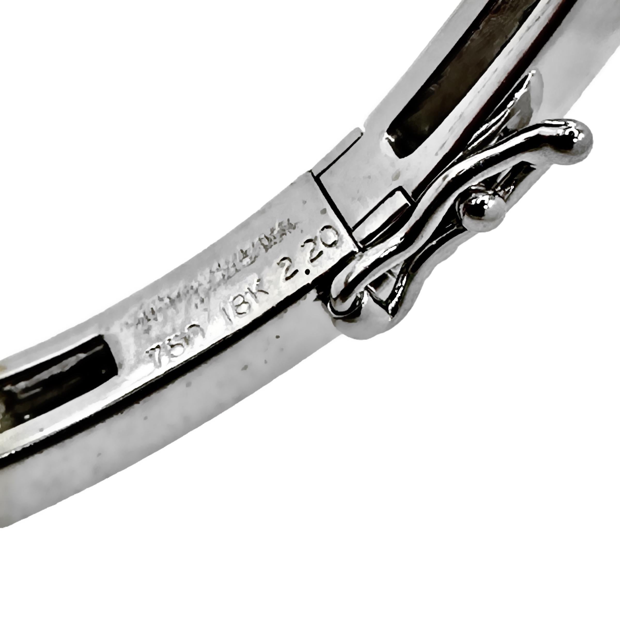 18K White Gold Hinged Bangle Bracelet with 2.20ct of Diamonds Across The Top 1