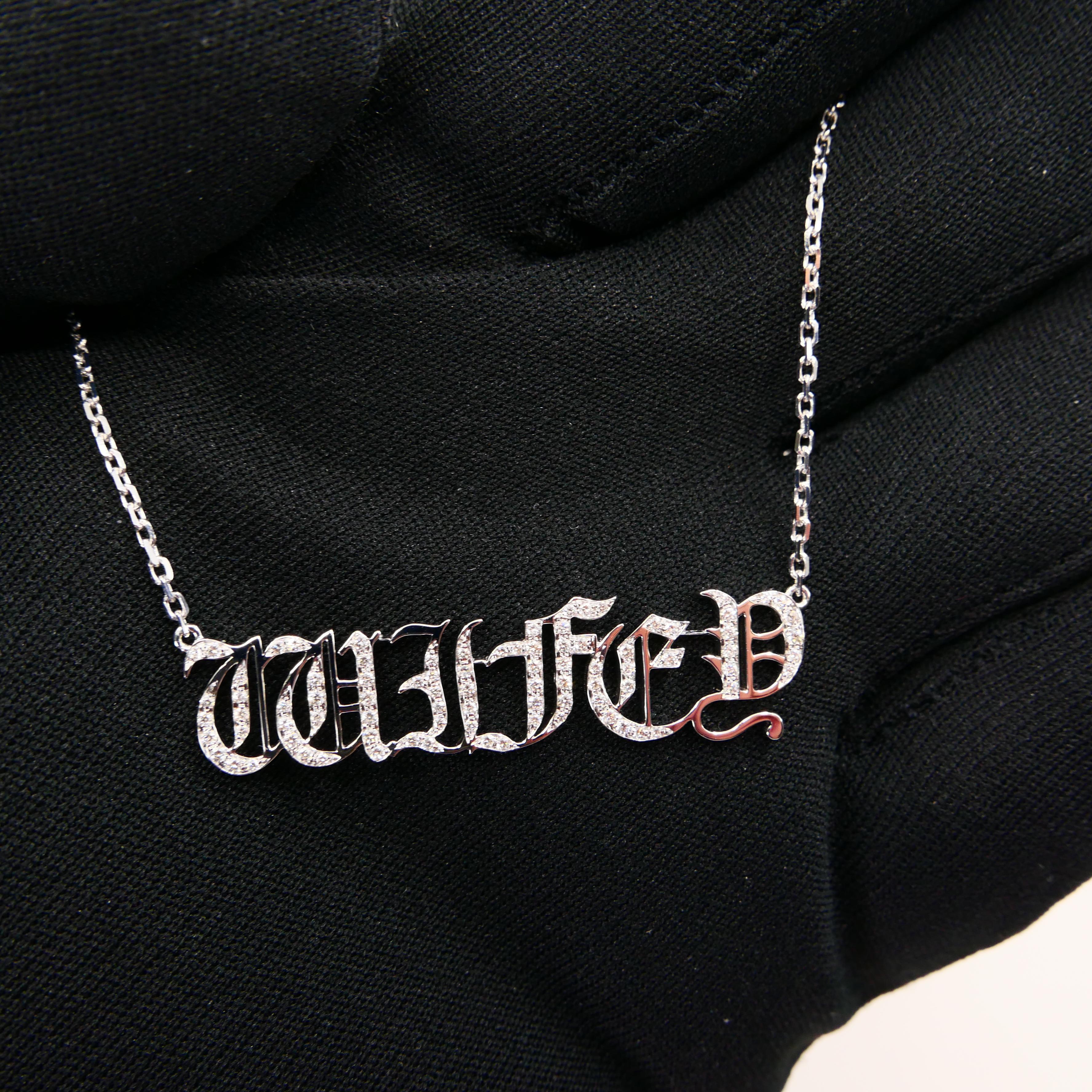 De las mujeres Colgante de diamantes Wifey de oro blanco de 18 quilates. 40mm x 10mm. Graffiti Gangster Fuente en venta