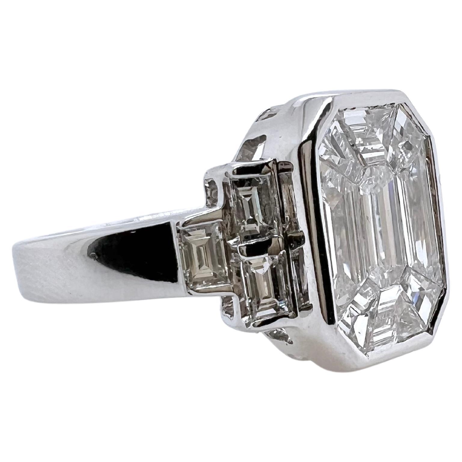 18k White Gold Illusion Emerald Cut Shaped Diamond Ring In New Condition For Sale In Carrollton, TX