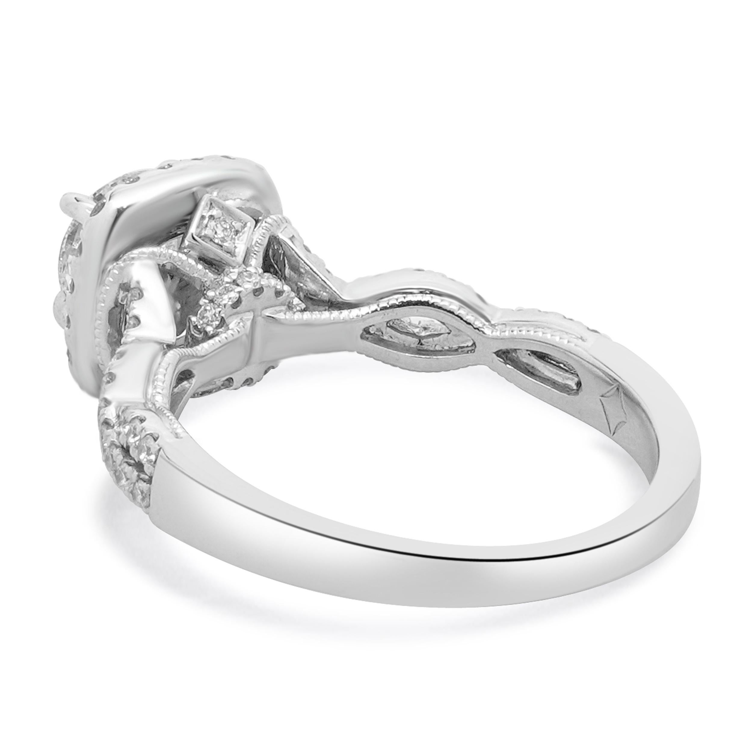 18K White Gold Infinity Halo Round Diamond Engagement Ring In condizioni ottime in vendita a Scottsdale, AZ