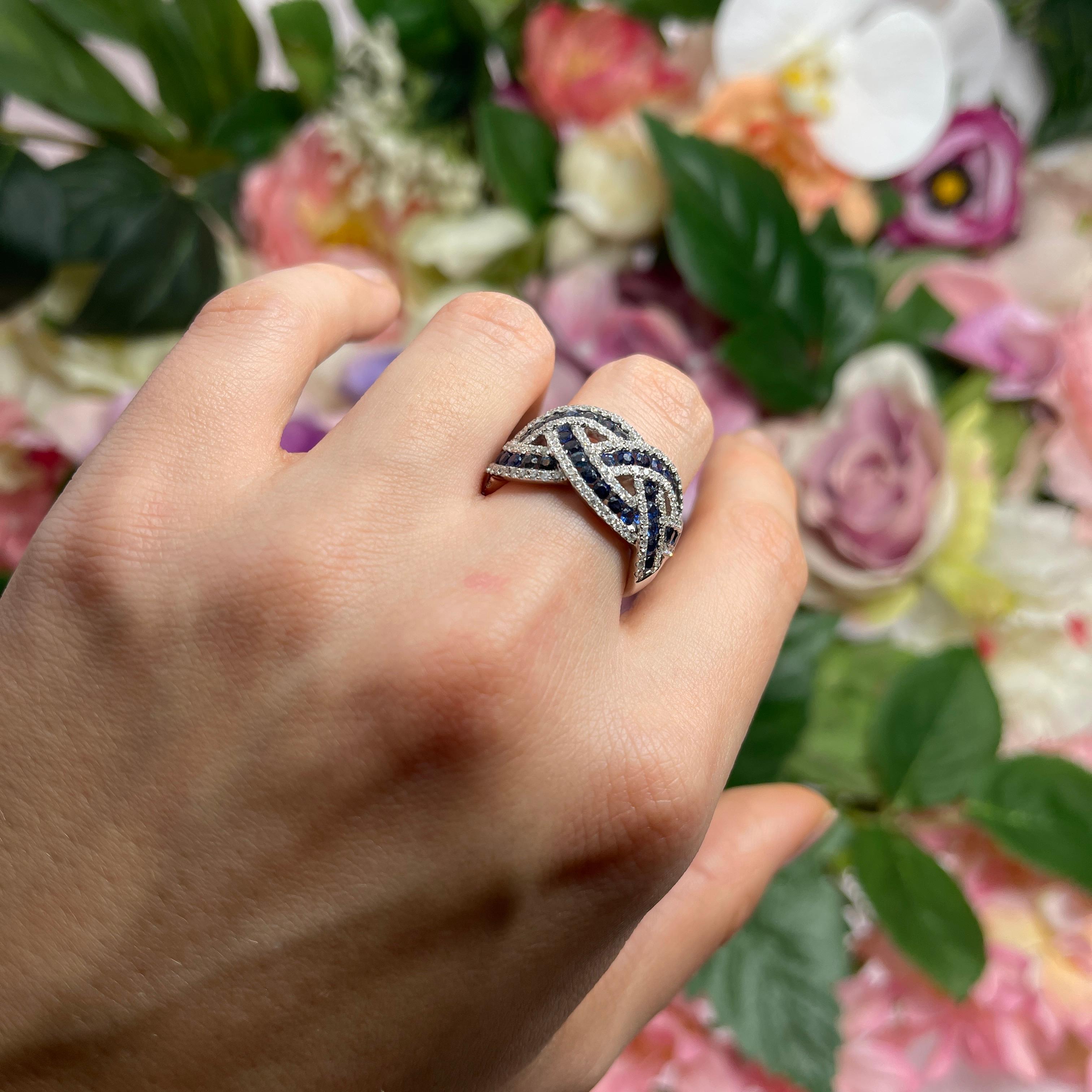 18K White Gold Interwoven Band Ring with Sapphires and Diamonds For Sale 3
