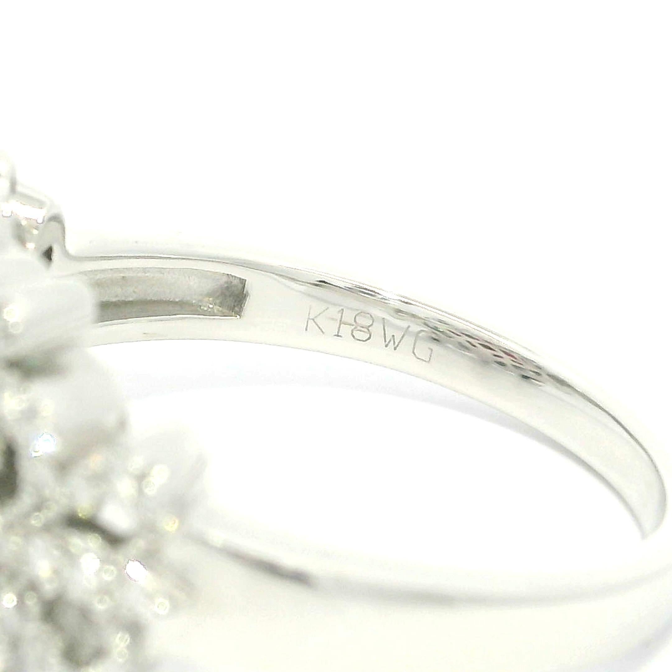 Anello a fascia larga con rubini e diamanti incastonati in oro bianco 18k Invisible Mystery Set in vendita 3