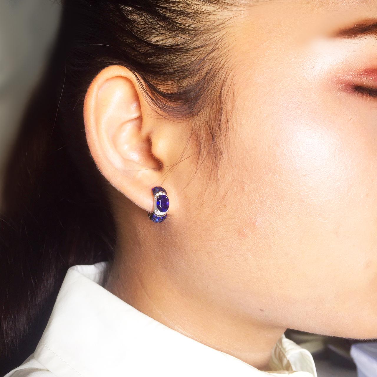 18K White gold invisible Sapphire Hoop Earrings For Sale 3