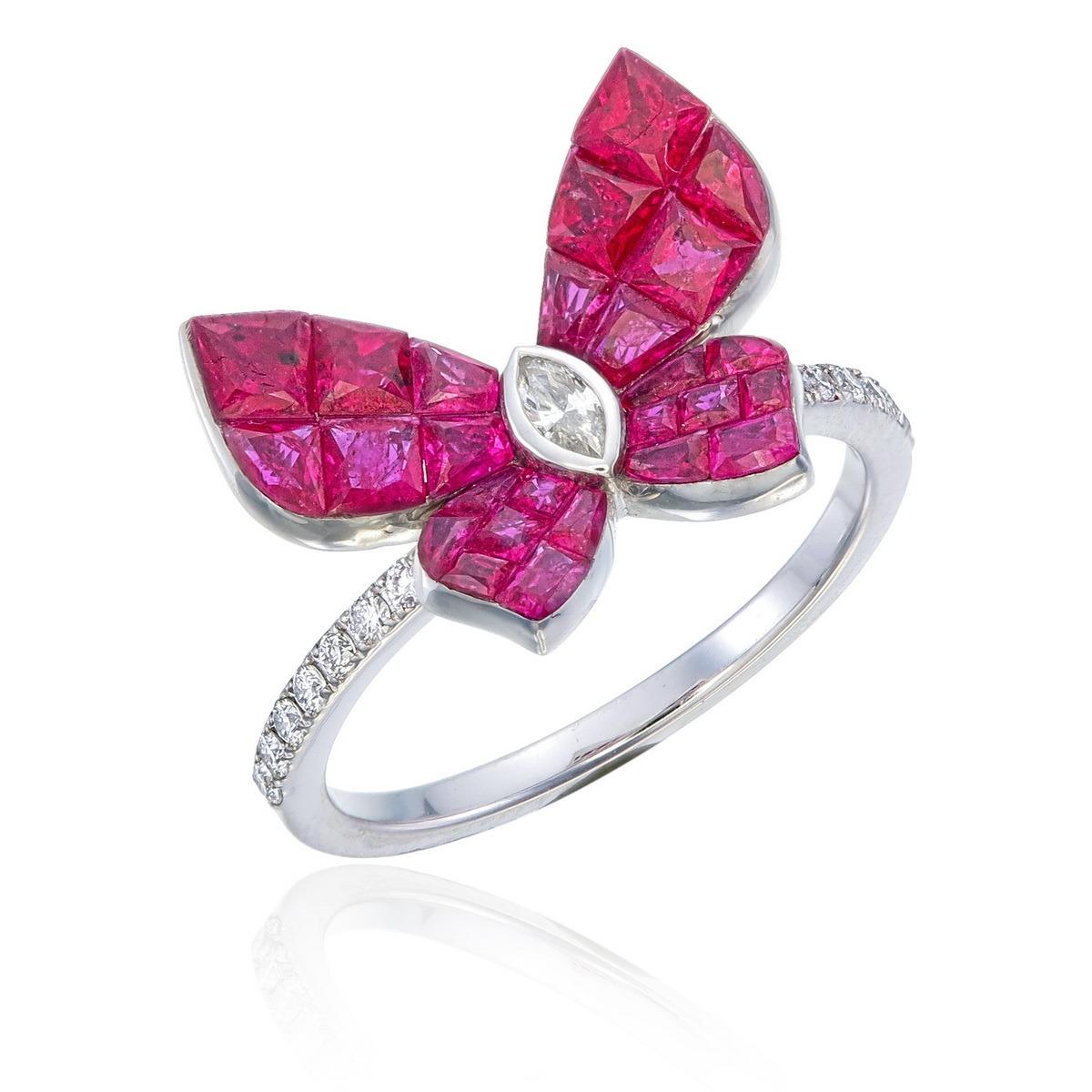 Bague papillon en or blanc 18 carats sertie invisible de rubis et de diamants Neuf - En vente à Khet Bang Rak, Krung Thep Maha Nakhon
