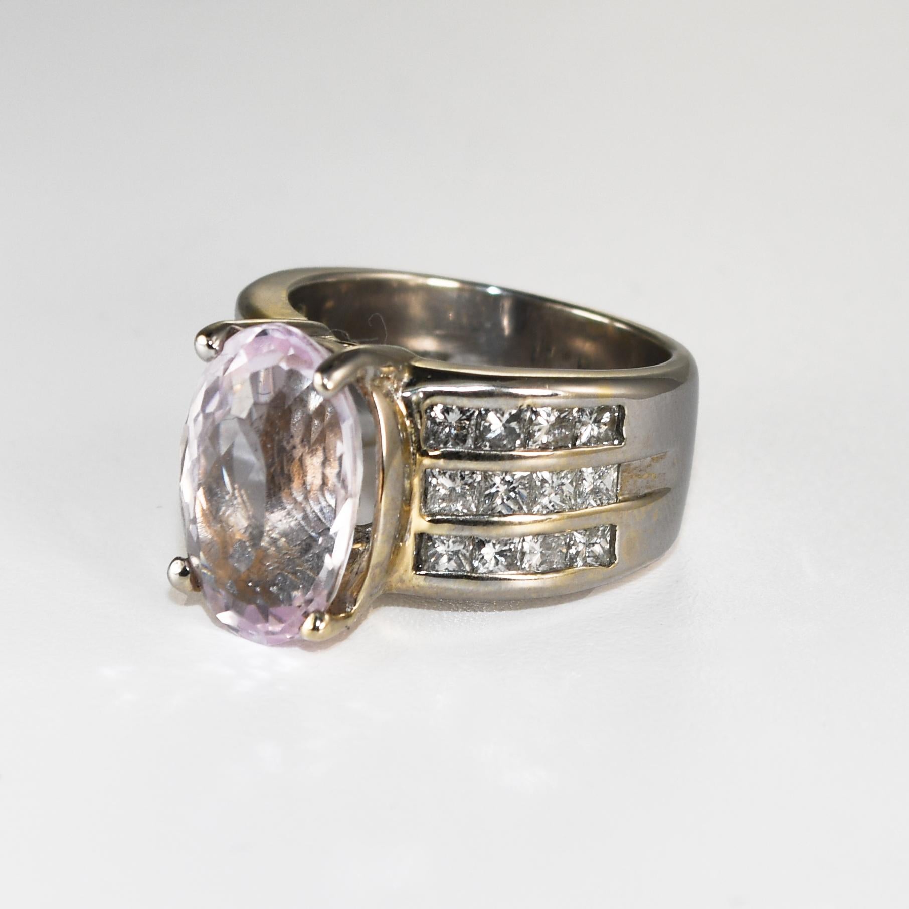 18K White Gold Kunzite and Diamond Ring 13.7g For Sale 1