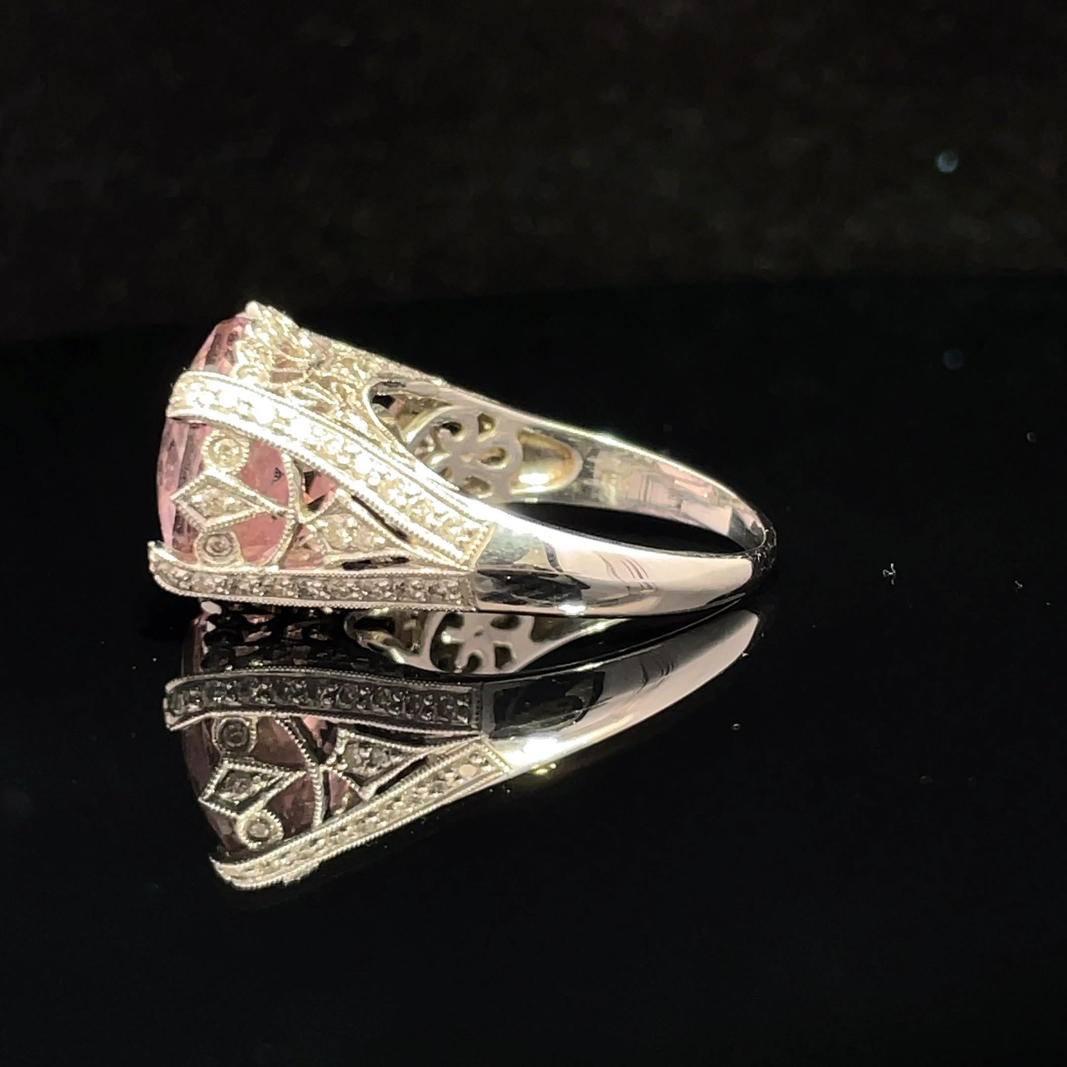 18k Weißgold Kunzit und Diamant Ring im Angebot 3