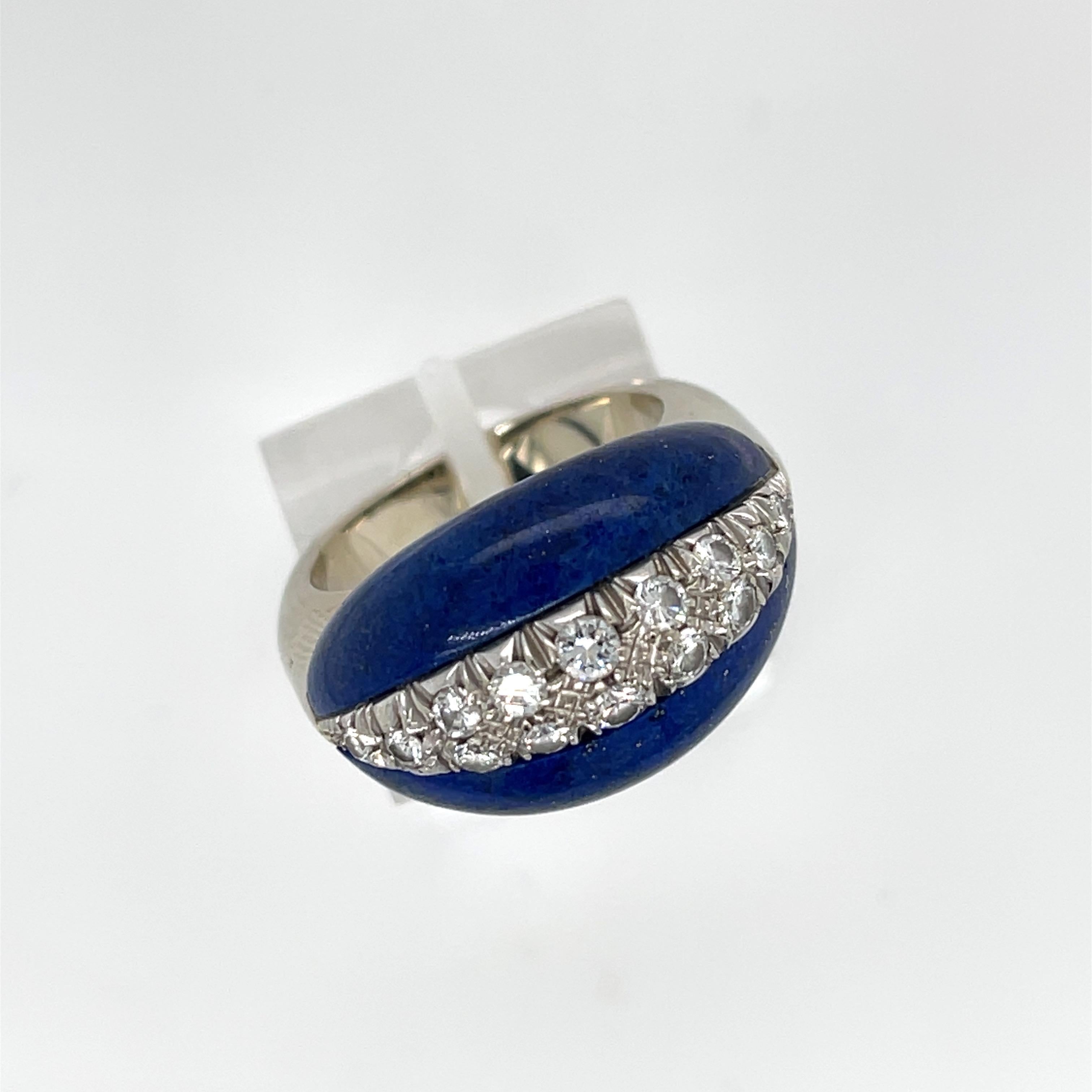 Round Cut 18k White Gold Lapis Lazuli & Diamond Ring For Sale