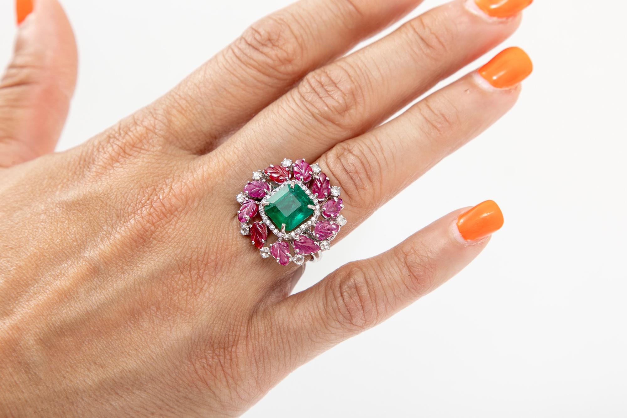 18K White Gold Large Emerald (App. 3.65 CTS), Carved Ruby and Diamond Ring For Sale 8