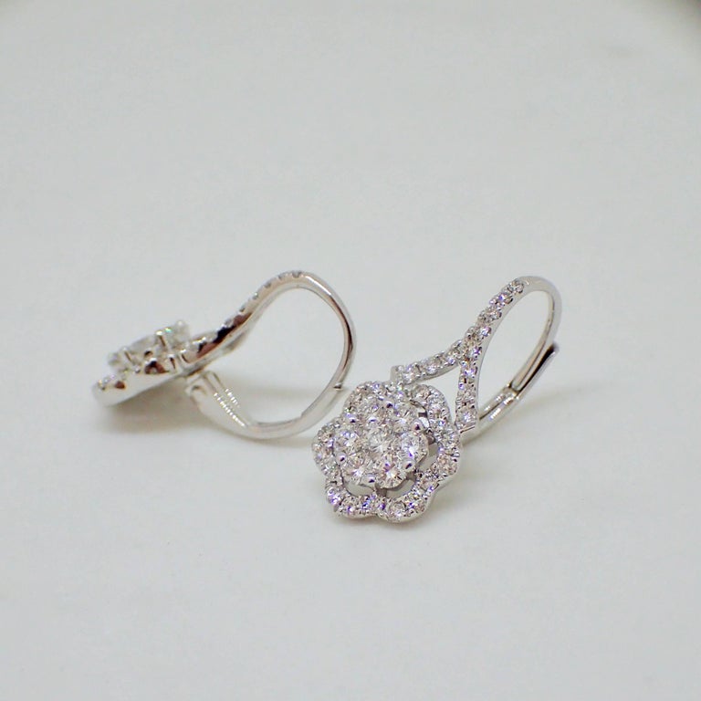 18 Karat White Gold Lever-Back Earrings with 1.01 Carat of Diamond at ...