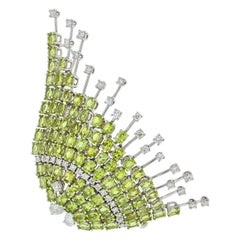 18K White Gold Light Green Garnet and Diamond Fish Brooch 18K White Gold Light Green Garnet and Diamond Fish Brooch