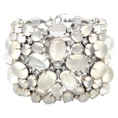 18K White Gold Link Bracelet with 10ct Round G VS Diamonds & Moonstone Gems
