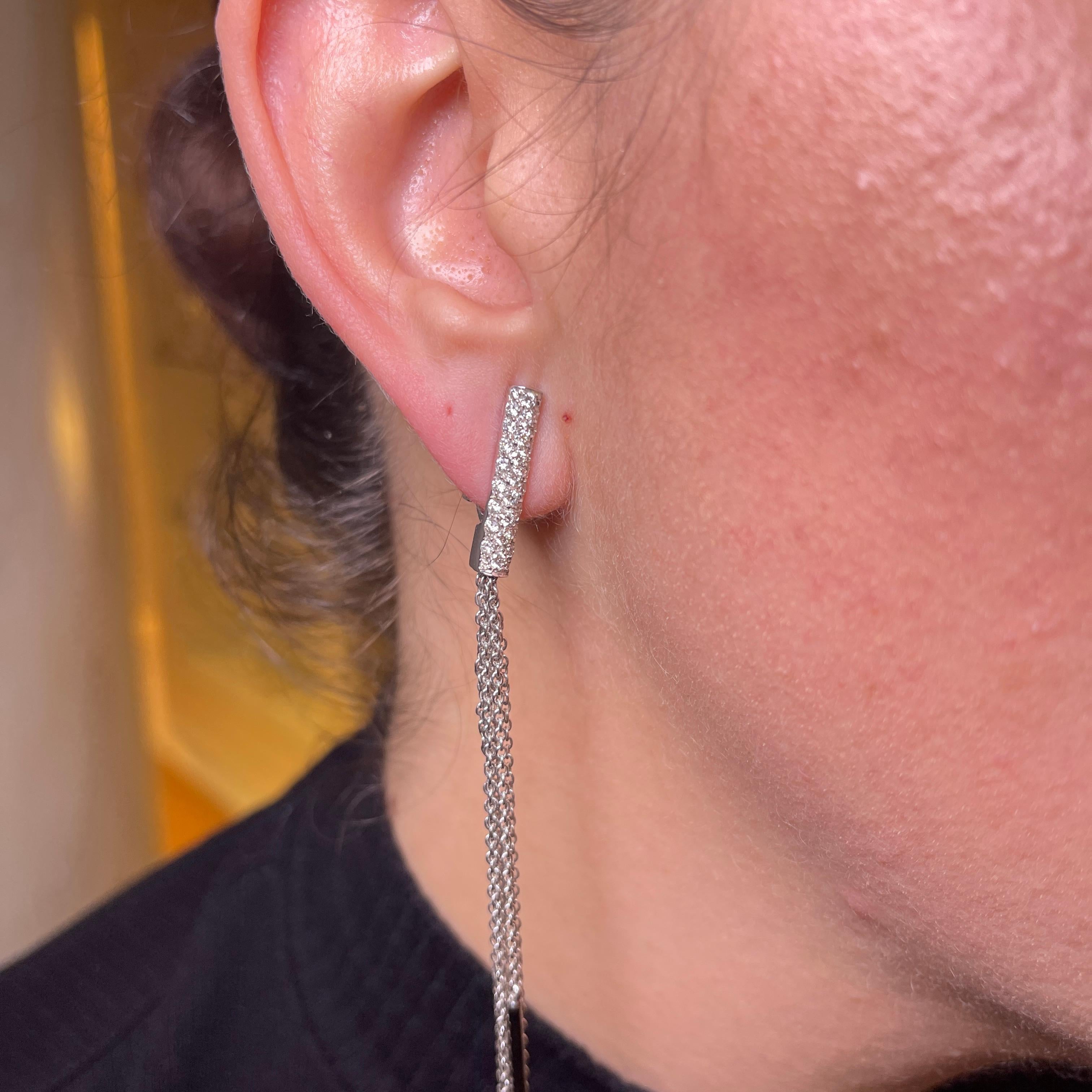 18K White Gold Long Drop Earrings with Diamonds and Black Enamel Bars For Sale 2