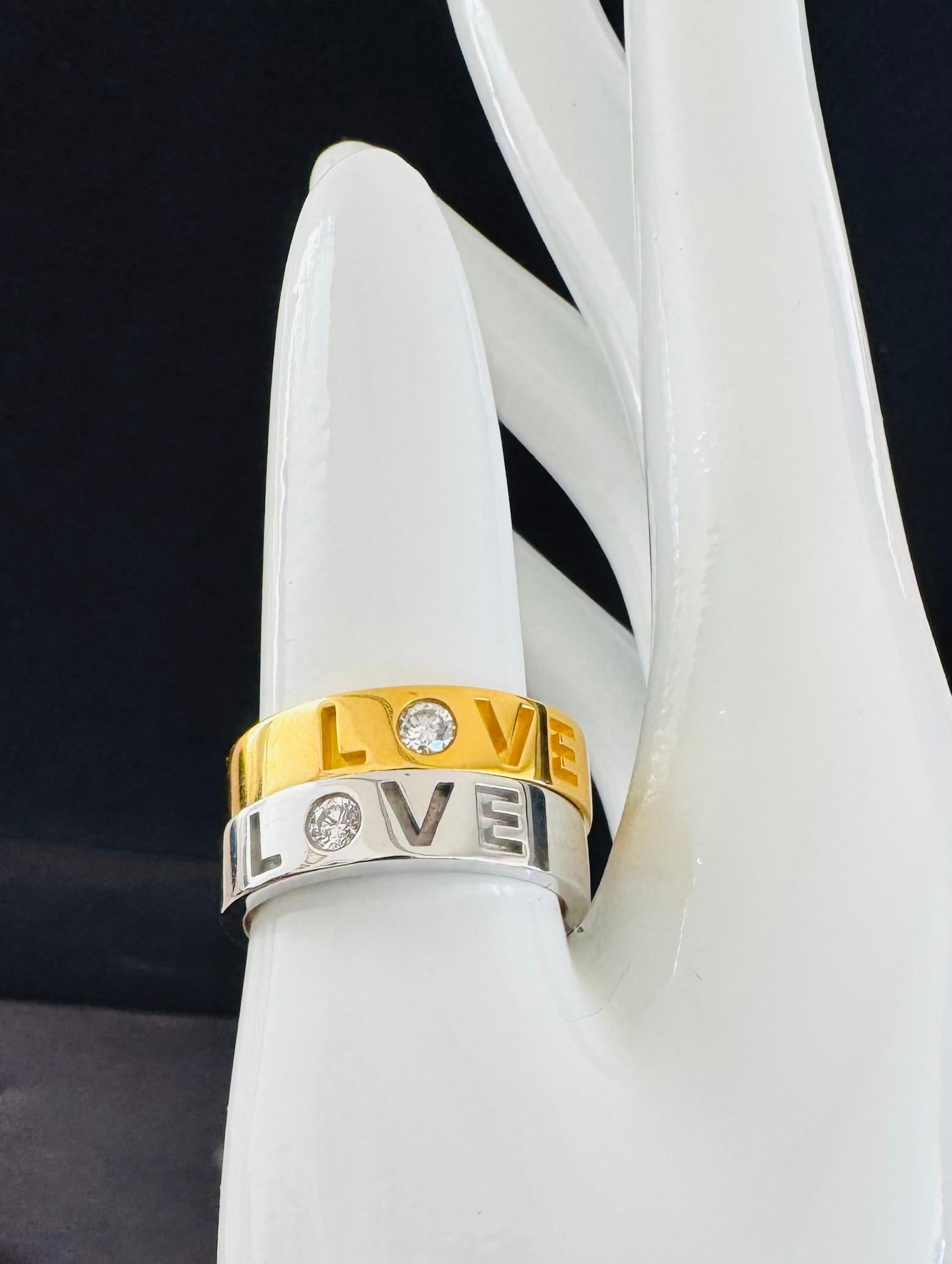 18K White Gold 'LOVE' Engraved with Solitaire Diamond Band In New Condition For Sale In COTTESLOE, AU