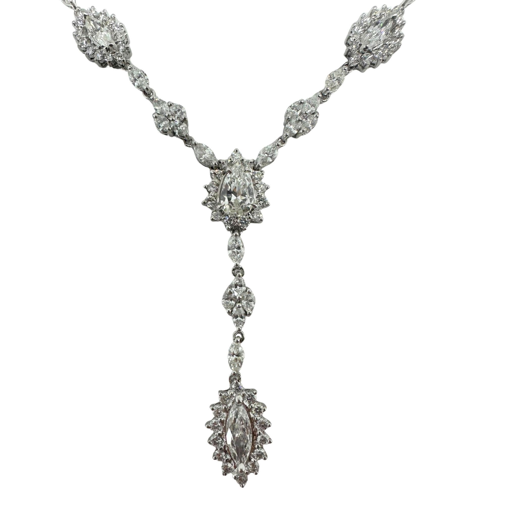 Collier Lariat en or blanc 18K avec diamants en forme de poire et de marquise Bon état - En vente à New York, NY