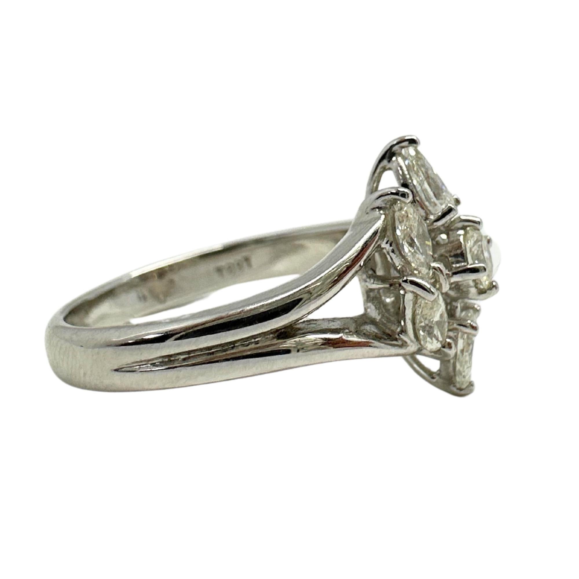 18K White Gold Marquise and Pear Cut Diamond Ring In Good Condition For Sale In New York, NY
