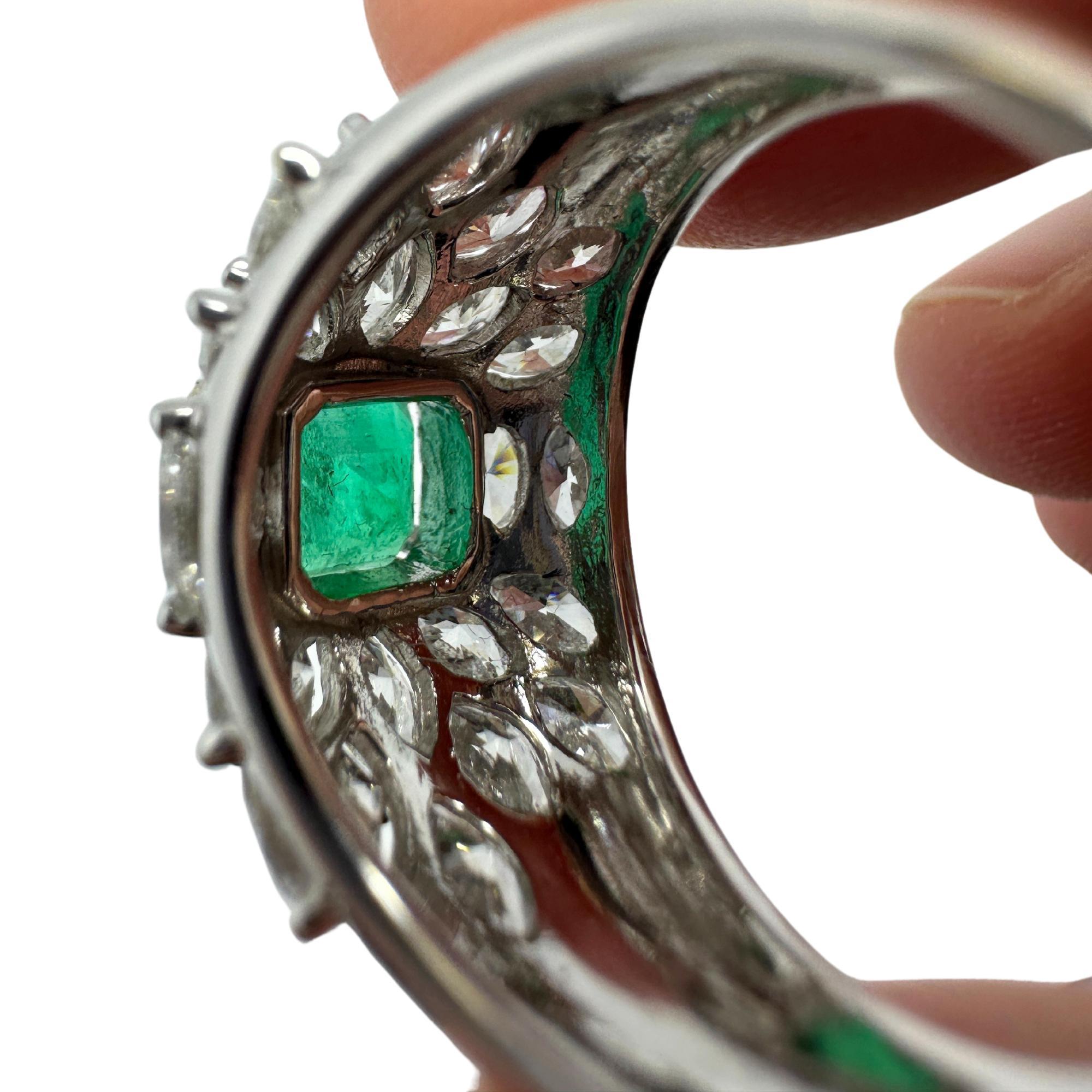 18k White Gold Marquise Cut Diamond and Emerald Ring For Sale 1