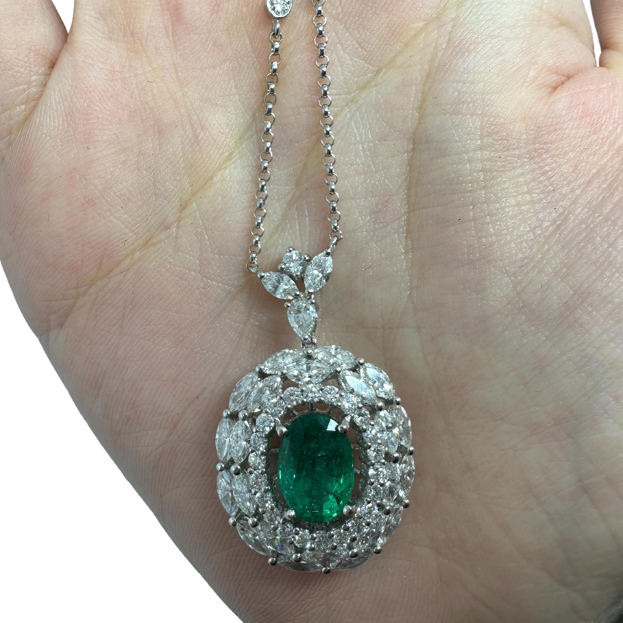 18K White Gold Marquise Cut Diamond and Oval Emerald Necklace For Sale 3