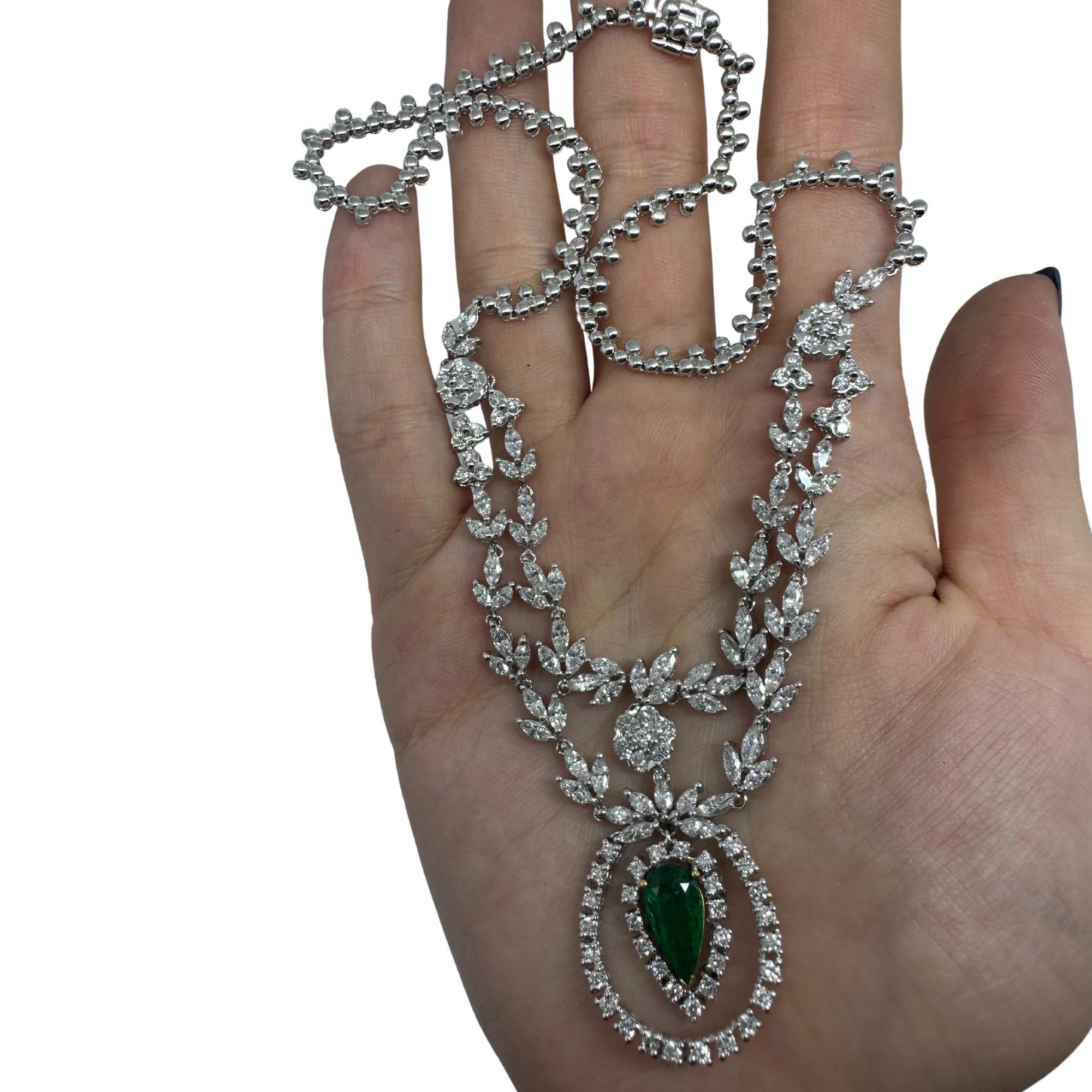 18K White Gold Marquise Cut Diamond and Pear Cut Emerald Necklace For Sale 1