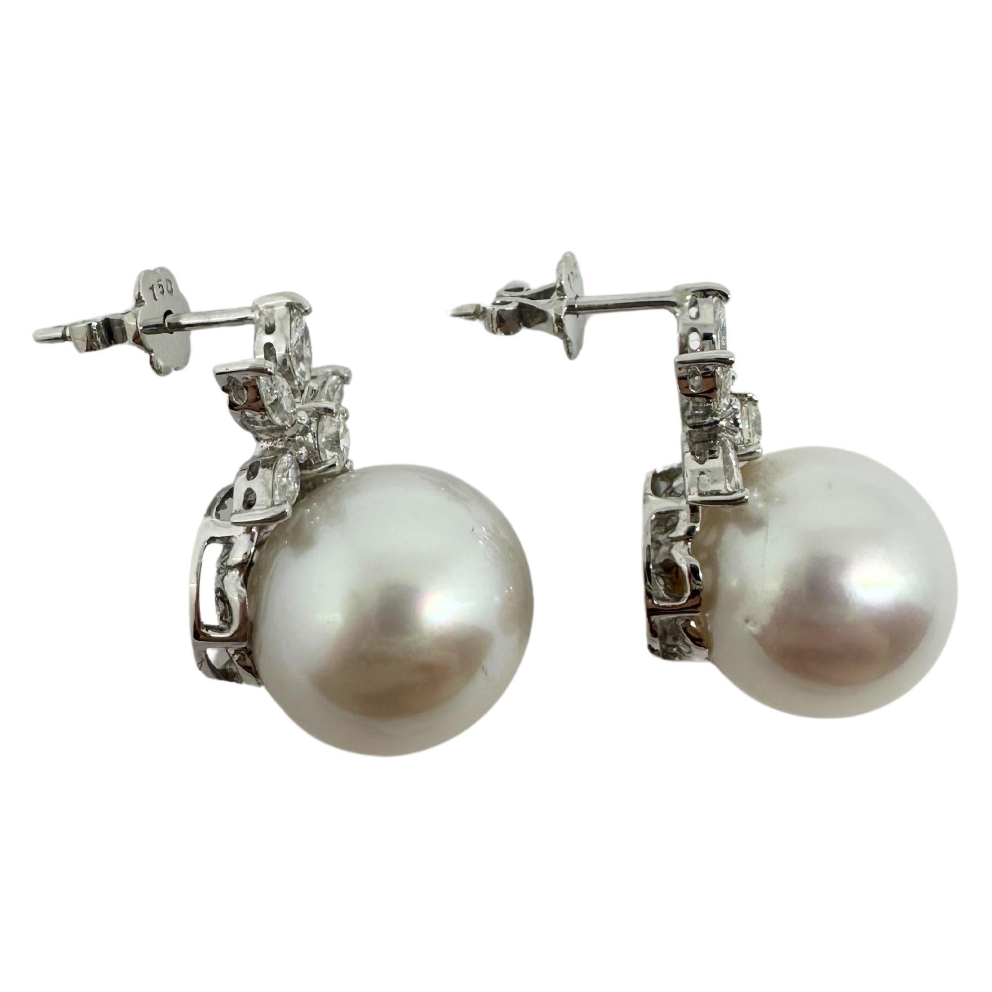 Boucles d'oreilles en or blanc 18 carats, diamants taille marquise et perles Pour femmes en vente