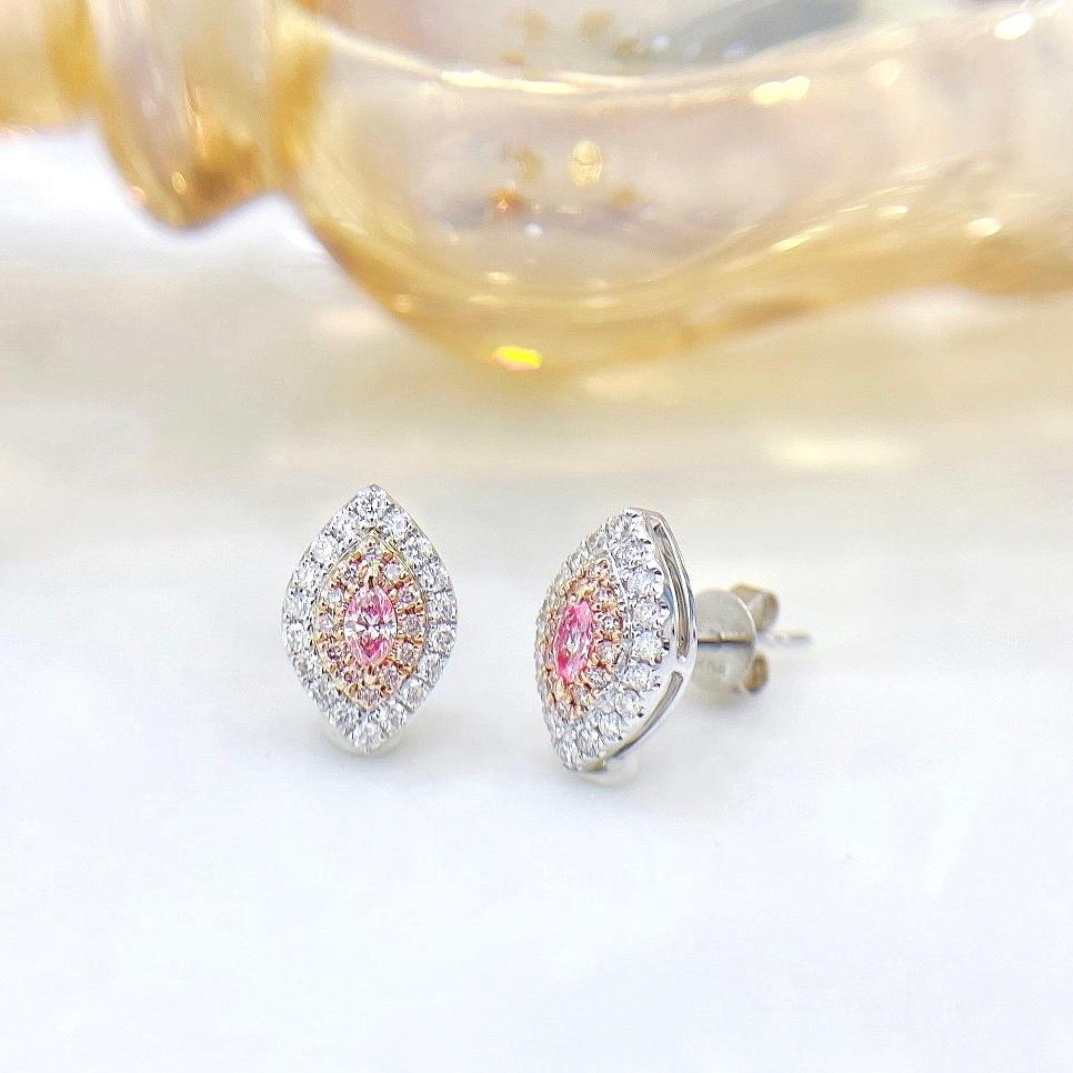 18K White Gold Marquise-Cut Fancy Pink Diamond Stud Earrings In New Condition For Sale In Kowloon, HK