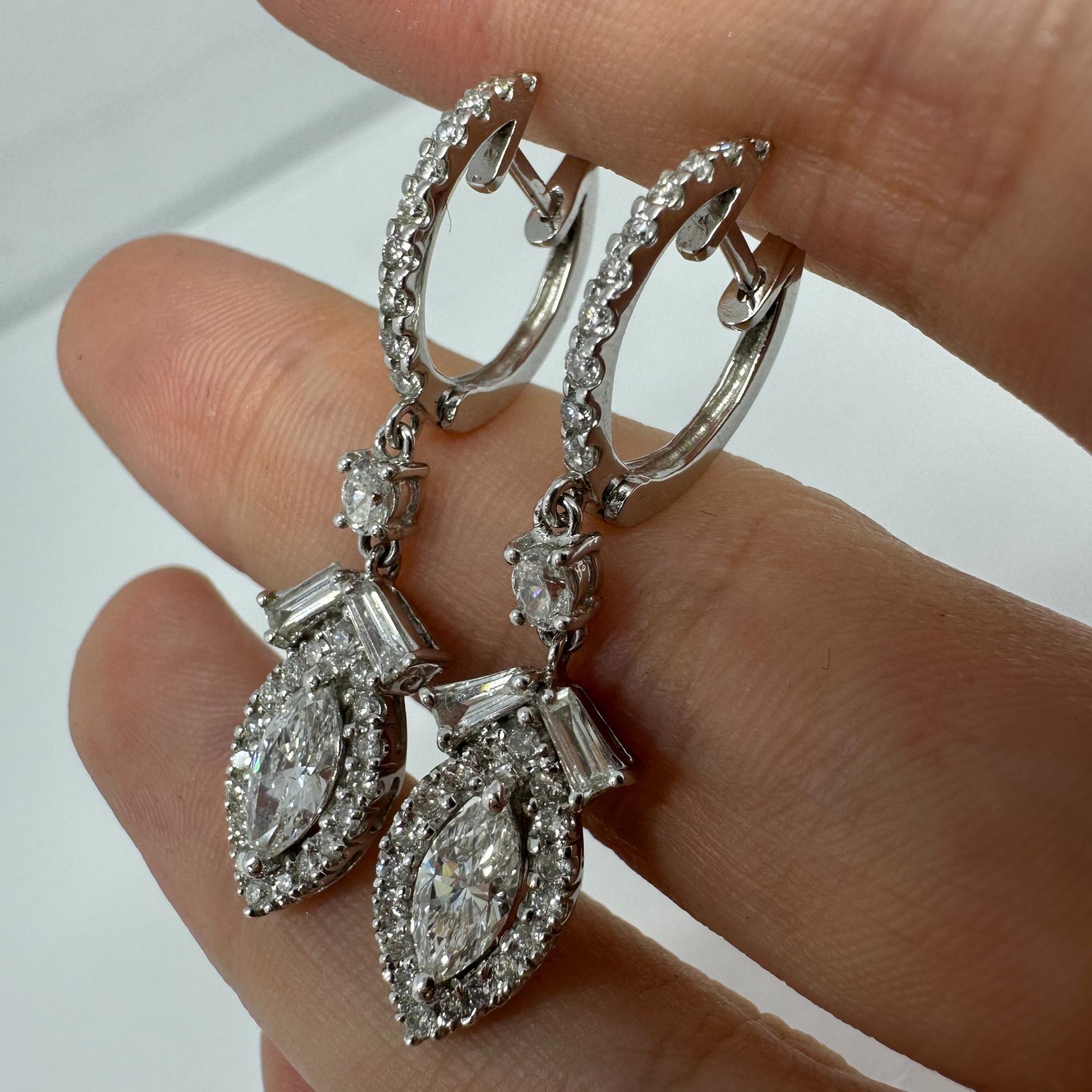 Orecchini con diamanti marquise in oro bianco 18 carati in vendita 5