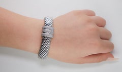 18 Karat White Gold Mesh 1.50 Carat Pavé Diamond Bracelet