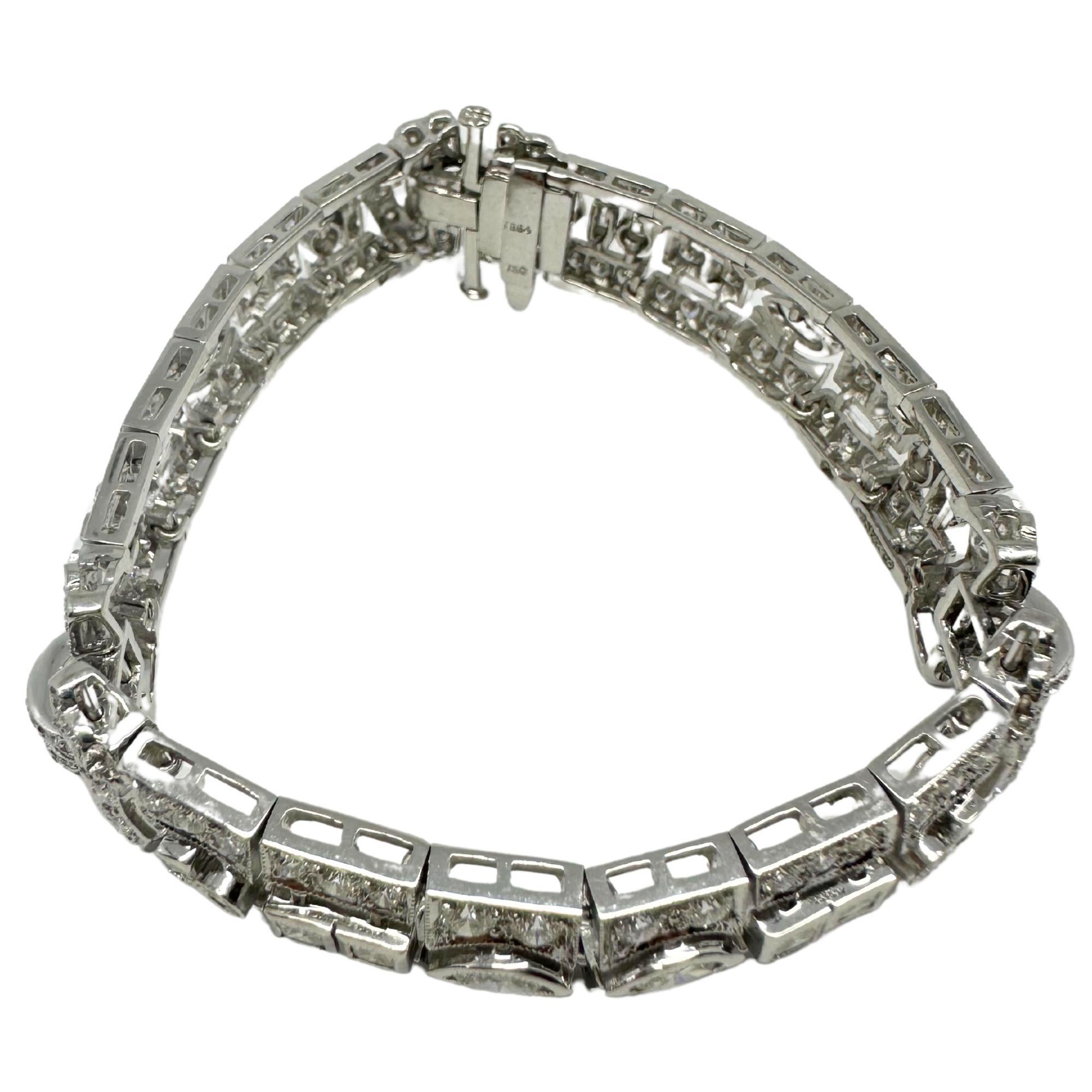 Bracelet en or blanc 18 carats avec diamants tailles mixtes Pour femmes en vente