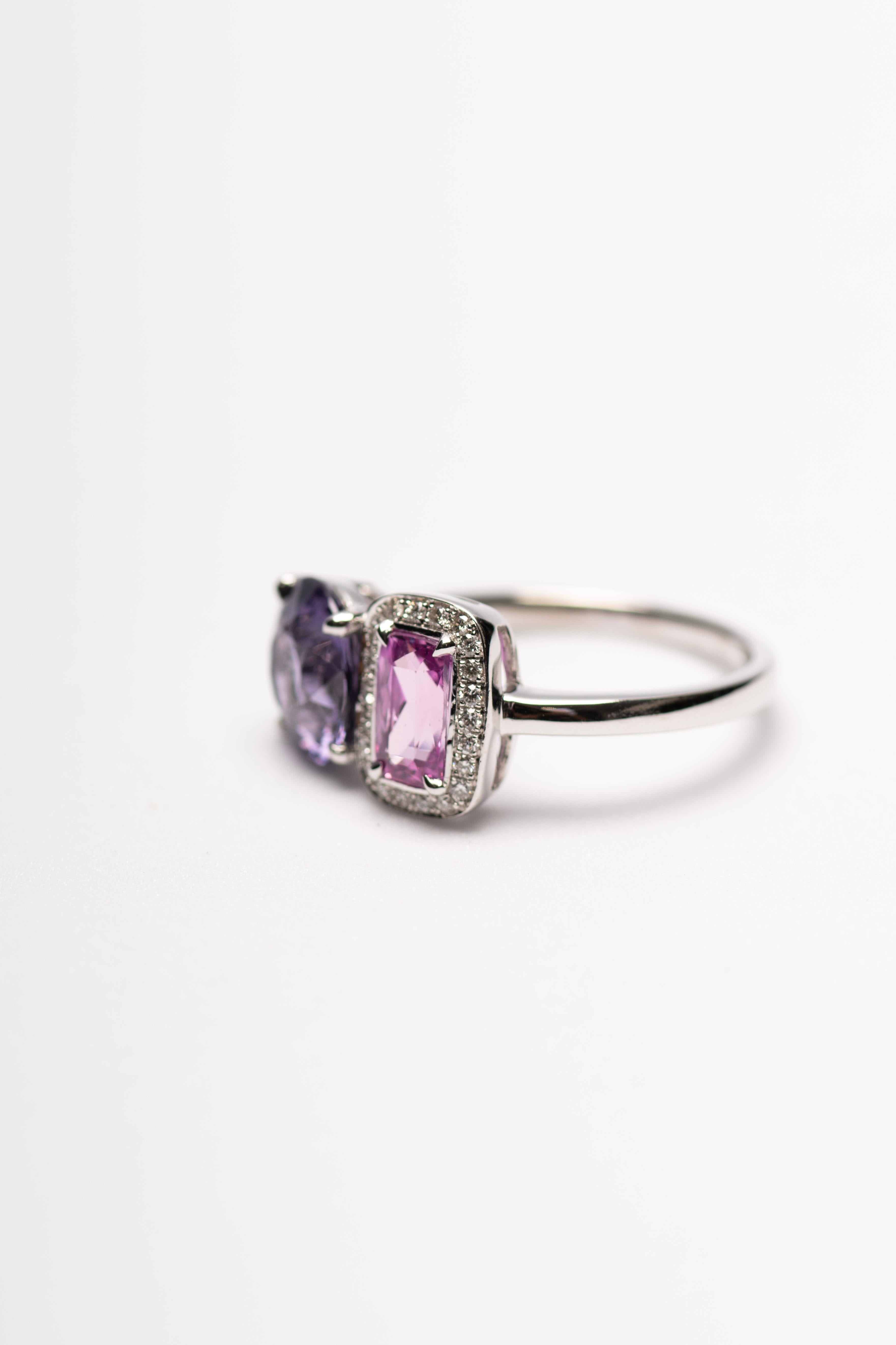 in vendita:  Anello Moi et Toi in oro bianco 18K con spinello viola e zaffiro rosa 3