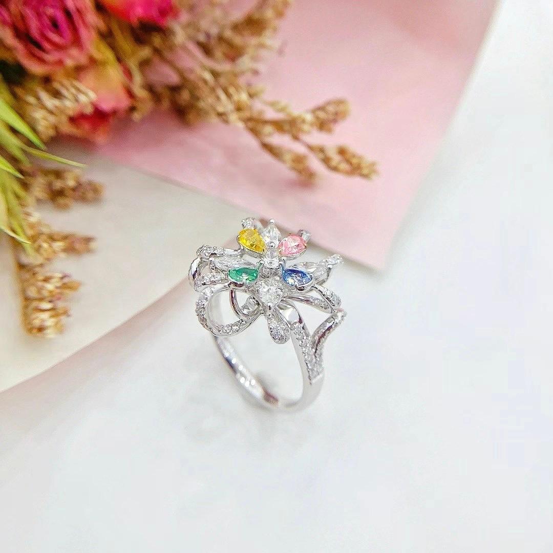 Modern 18K White Gold Multi-Color Pear Cut Diamond Ring/Pendant For Sale