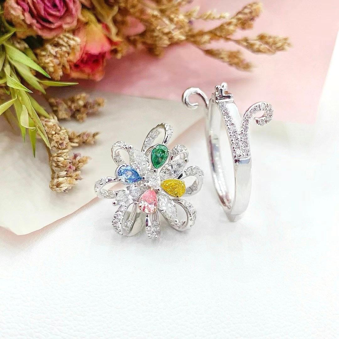 18K White Gold Multi-Color Pear Cut Diamond Ring/Pendant For Sale 1