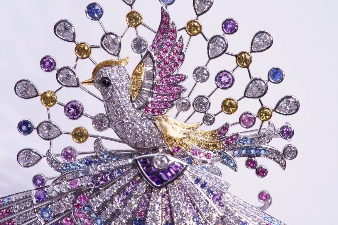 18K White Gold Multi-Color Sapphire & Diamond ' Mystery ‘ Brooch For Sale 1