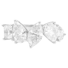 Anello a fascia con diamanti multi taglio in oro bianco 18K - 2,90 carati  Realizzato in 18 carati