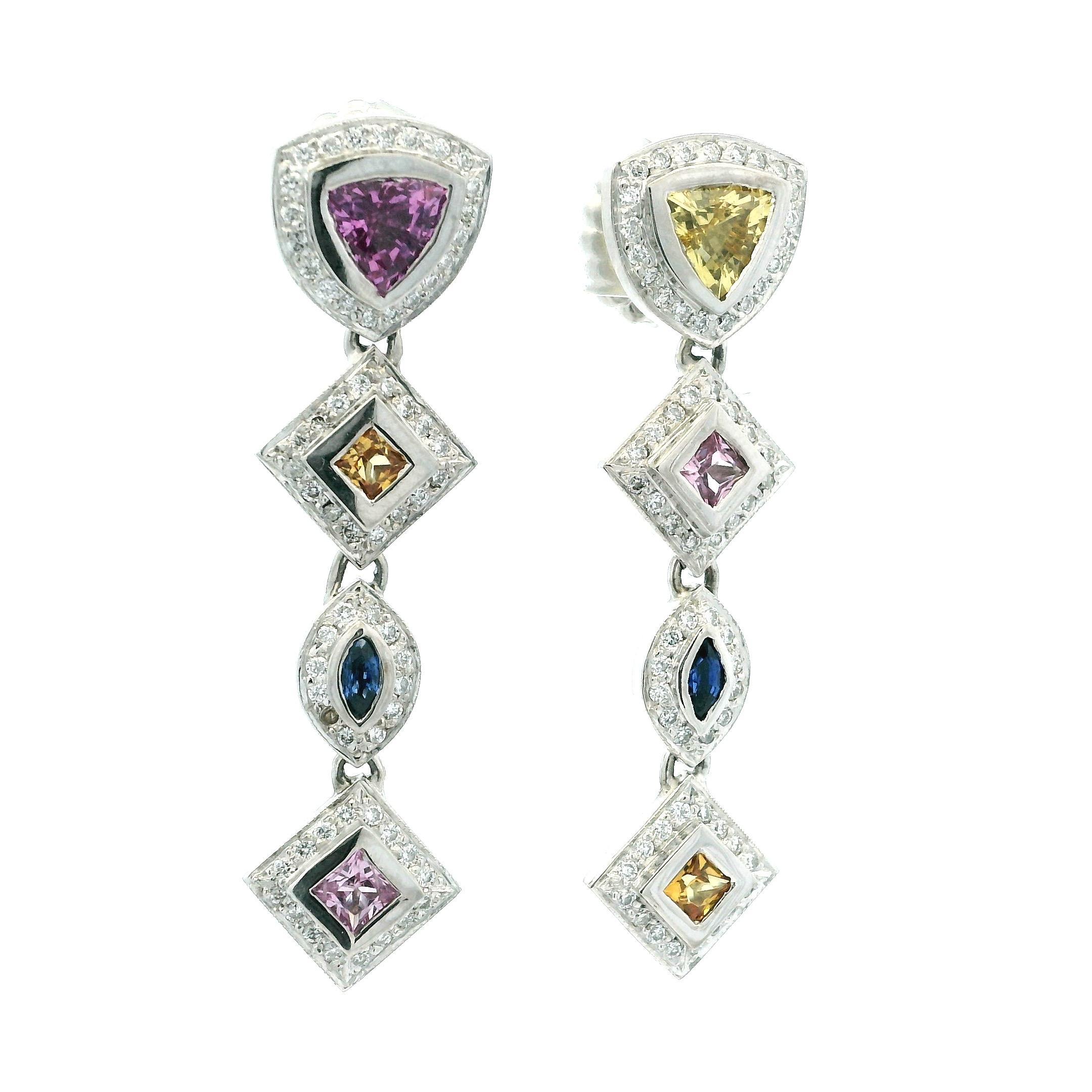 Contemporaneo Orecchini a goccia articolati con zaffiro e diamante in oro bianco 18 carati, 5ct Sapph in vendita