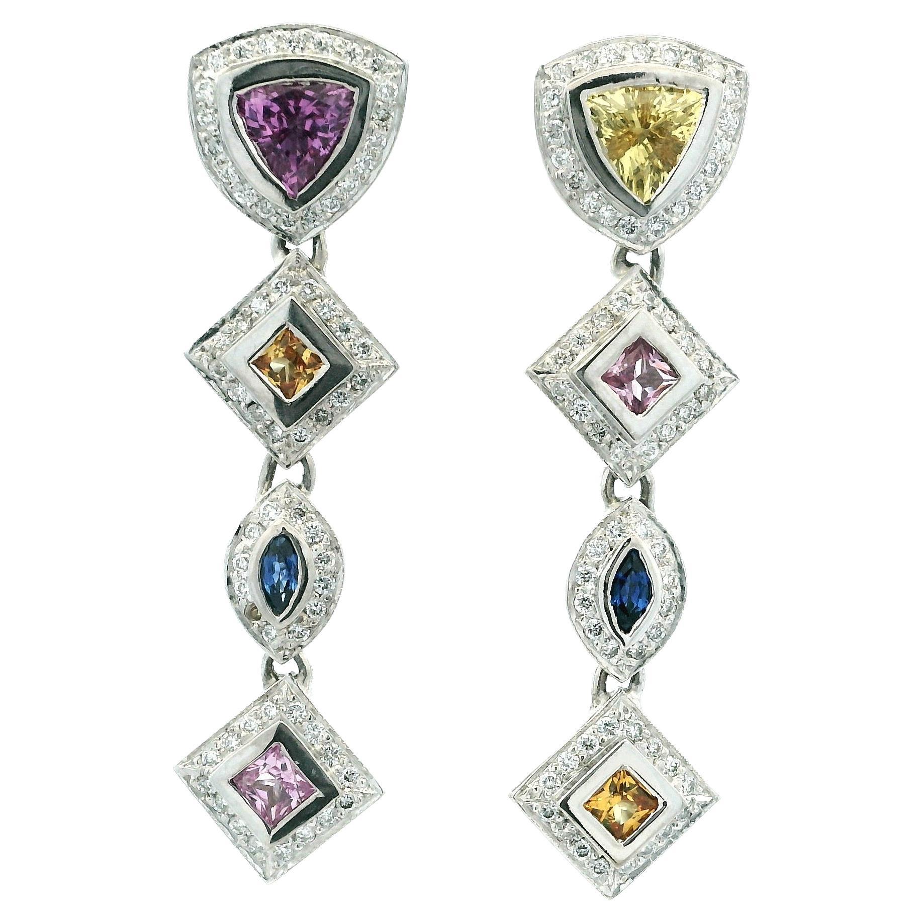 Boucles d'oreilles pendantes articulées en or blanc 18 carats, saphirs et diamants, 5ct Sapph...