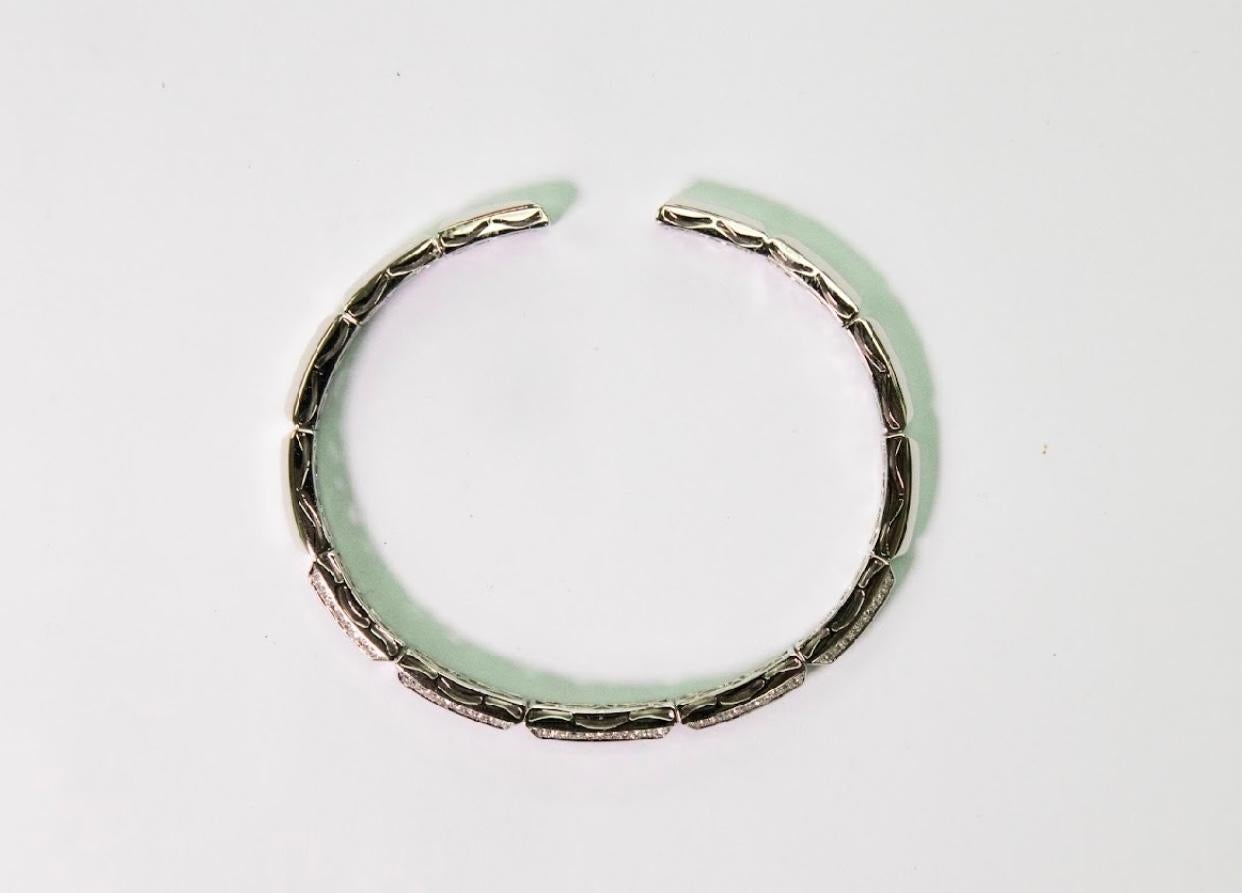 Moderno Bangle con diamanti naturali a più file in oro bianco 18K IdunnCollection in vendita