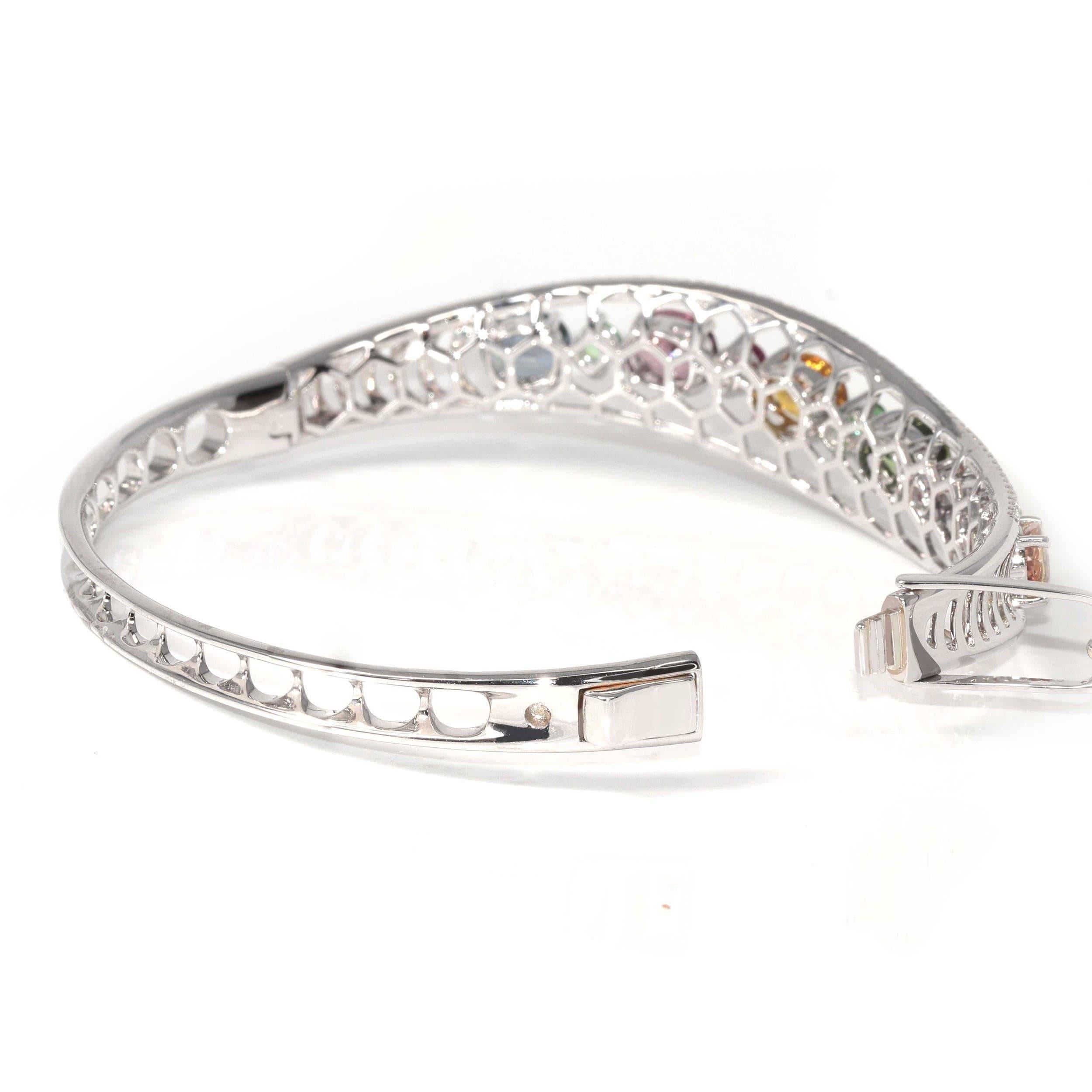 18K White Gold Multiple Colors Sapphire Diamond Hinge Bangle Bracelet In New Condition For Sale In Portland, OR