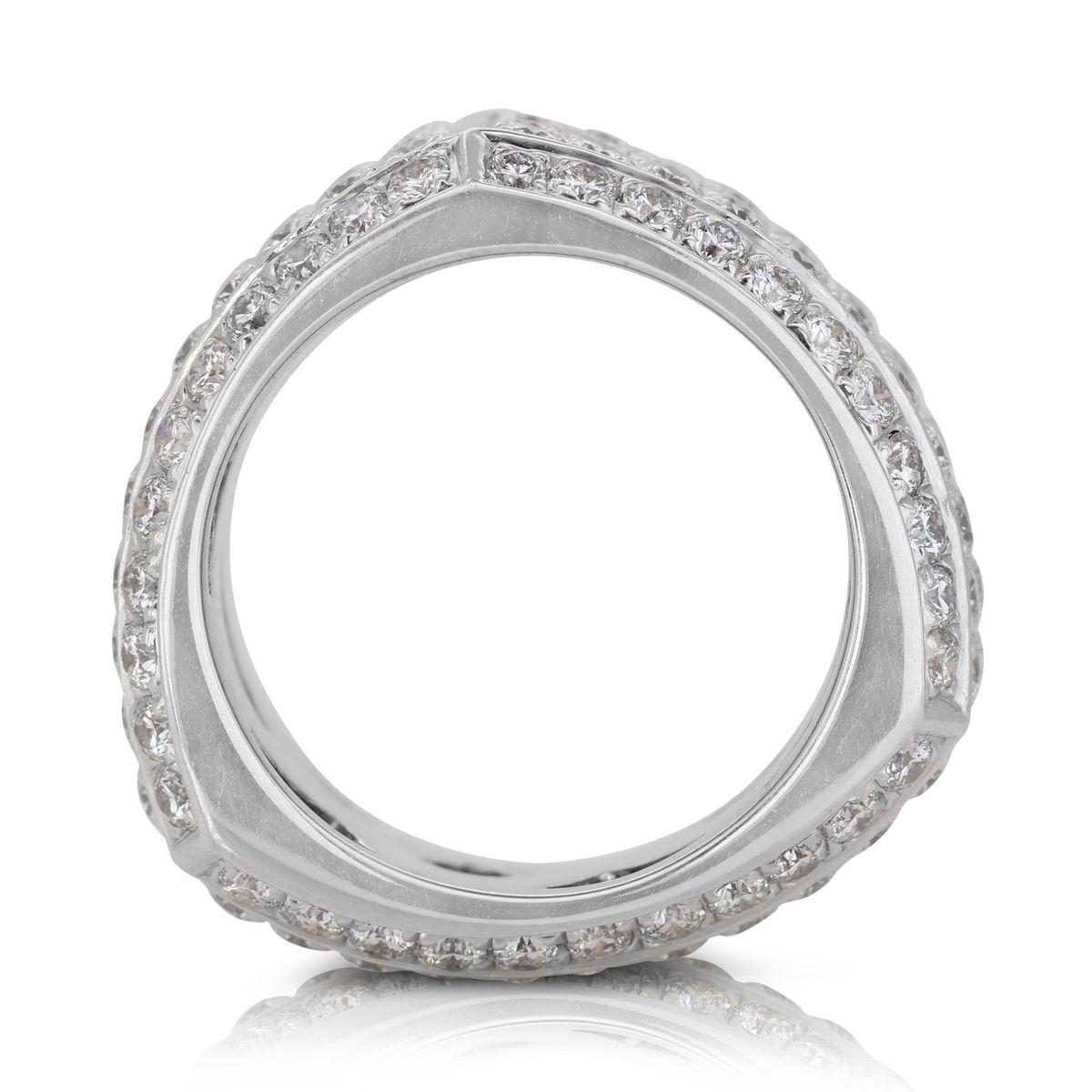 18K White Gold Multiple Layered Diamond Style Ring with 4.29 Ct Natural Diamonds In New Condition For Sale In רמת גן, IL