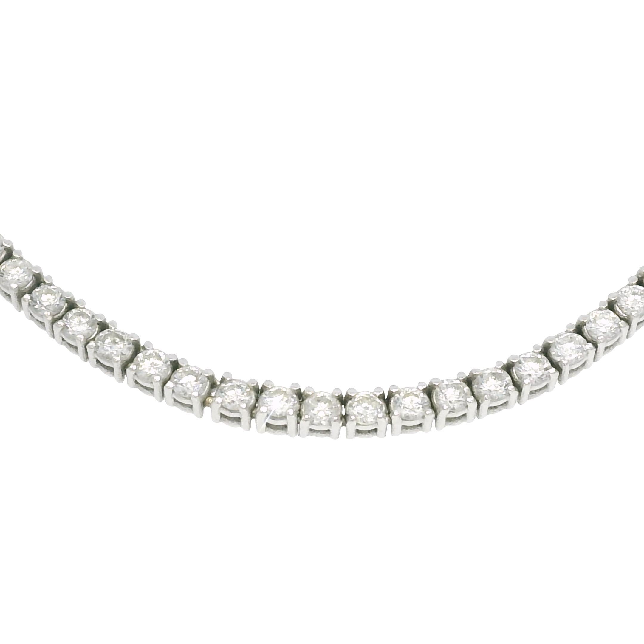 Collana Tennis con diamanti naturali da 4,0 carati in oro bianco 18k in vendita 3