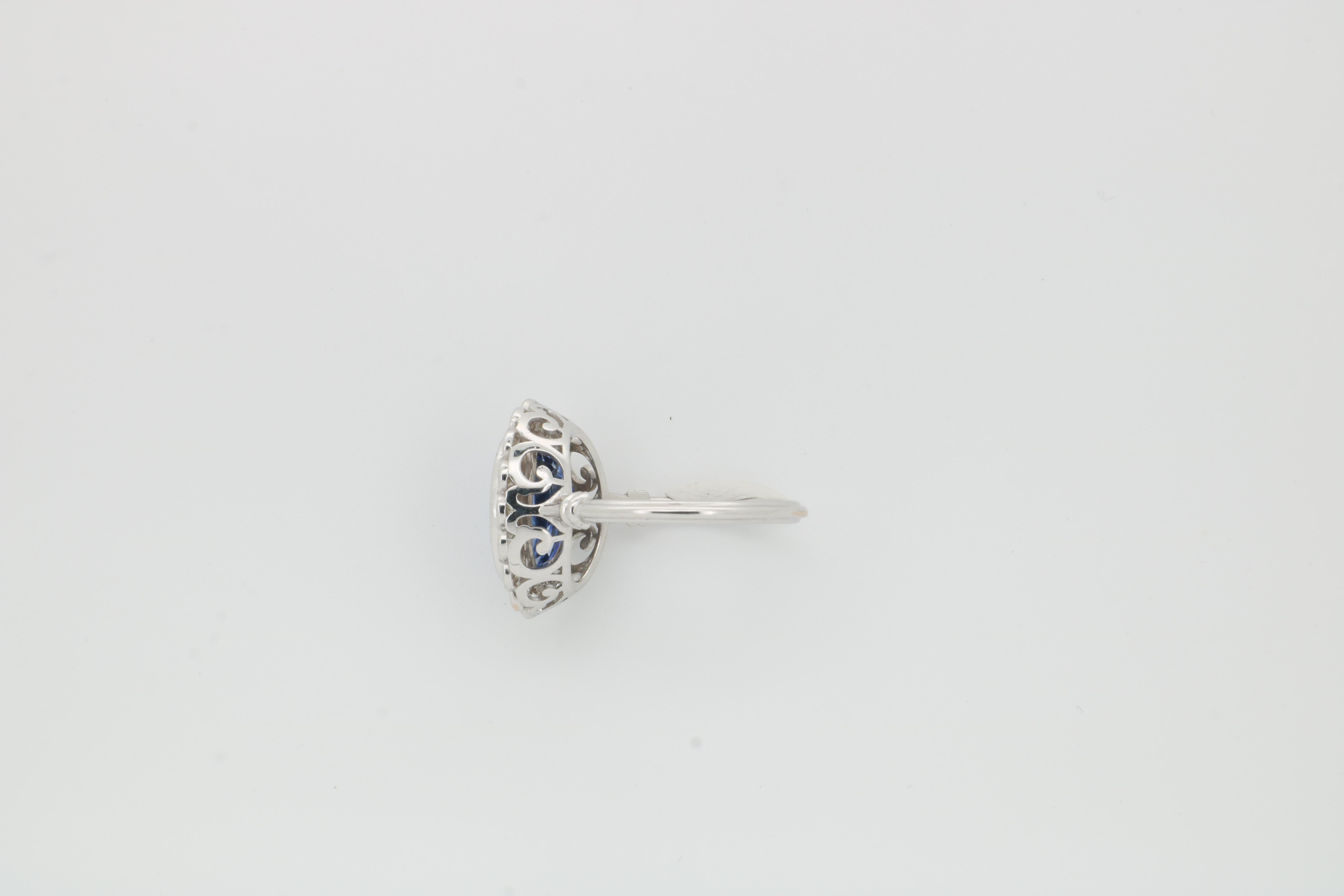 Donna Anello in oro bianco 18 carati Nature 6ct zaffiro e diamante Princess Diana entourage. in vendita