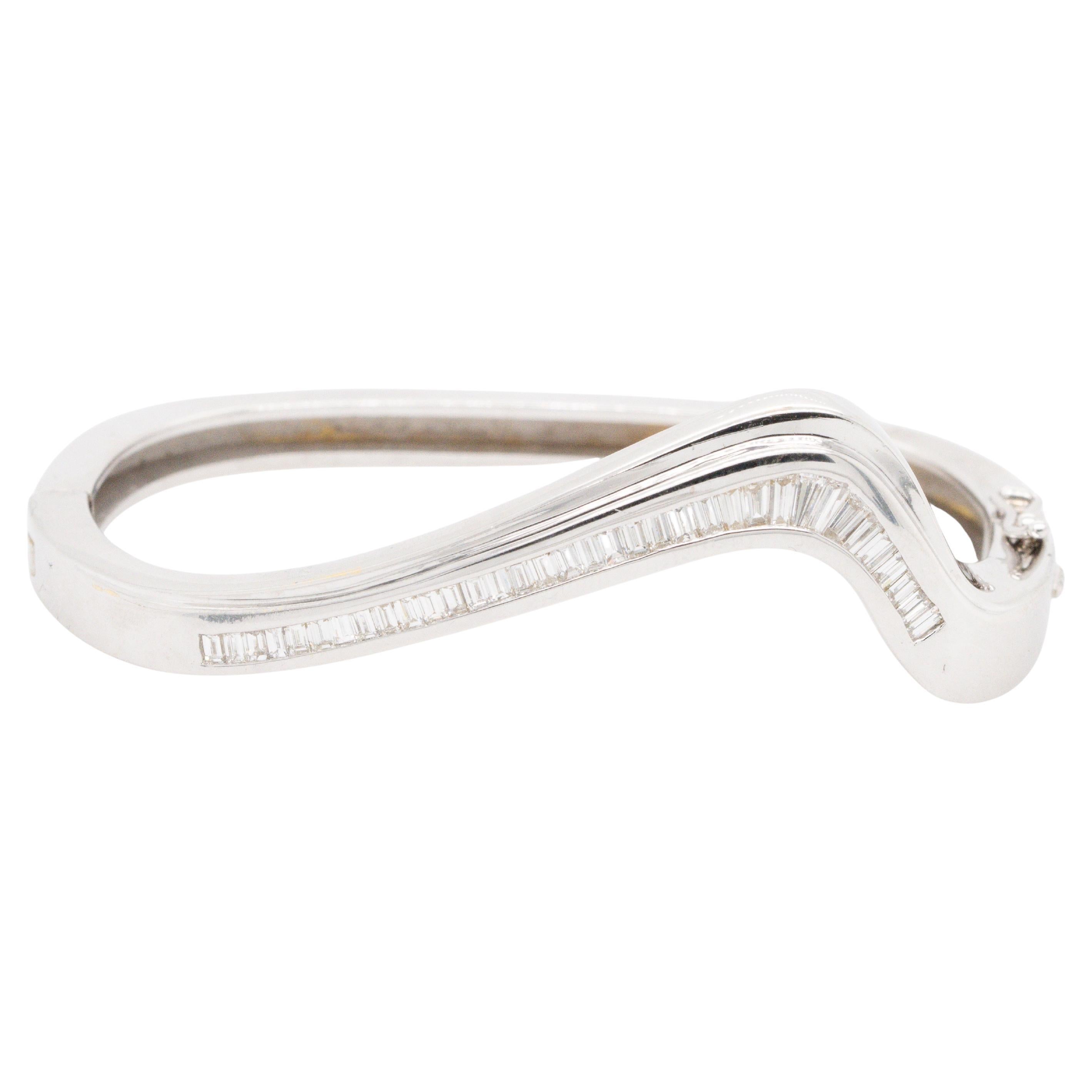 18k White Gold Natural Baguette Bangle Bracelet For Sale