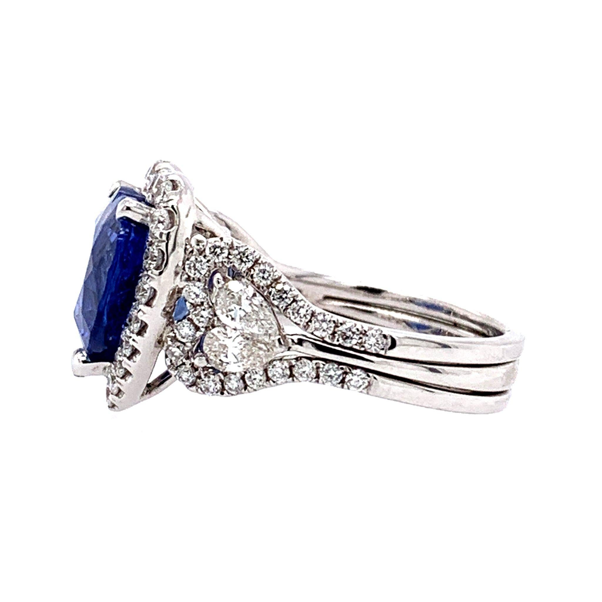 Modern 18K White Gold Natural Blue Sapphire & Halo Diamonds Art Deco Style Ring 5.44ct For Sale