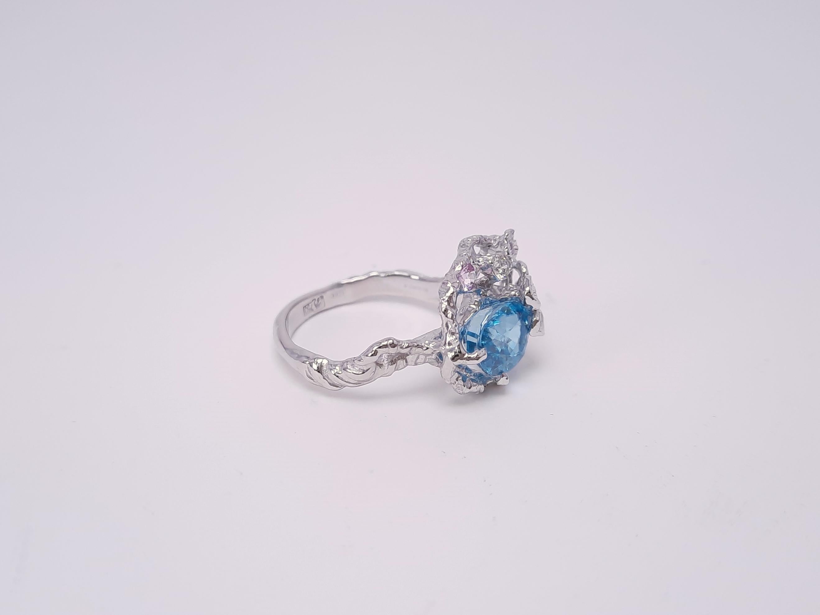 Contemporary MOISEIKIN Natural Blue Zircon Diamond Handmade White Gold Ring For Sale