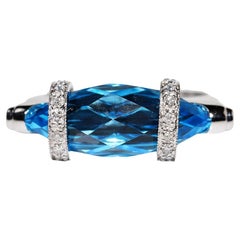 18K White Gold Natural Diamond And Blue Topaz Decorated Ring 