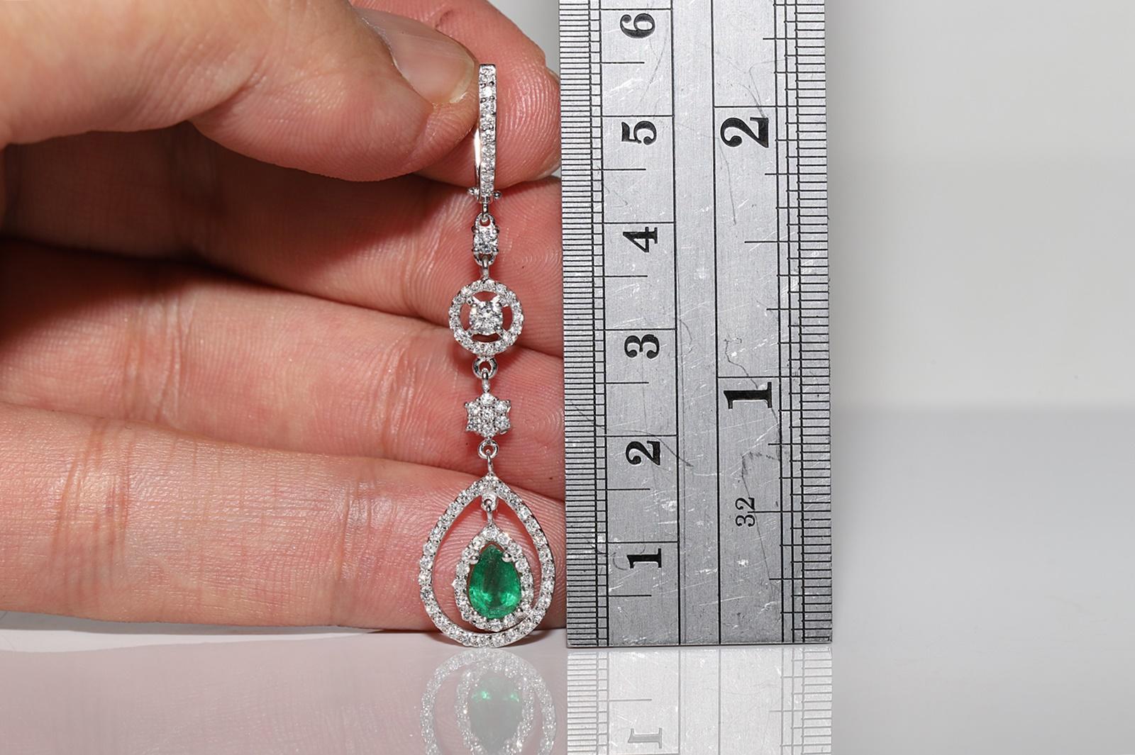 18k White Gold Natural Diamond And Emerald Decorated Drop Earring For Sale 9