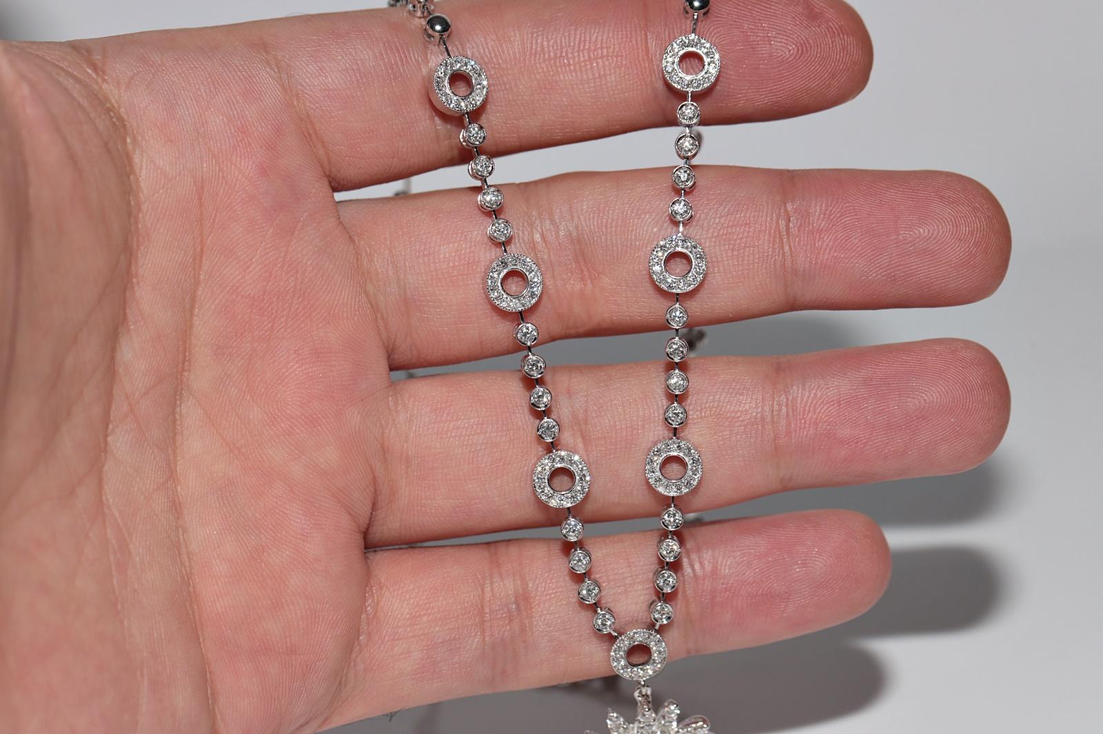 18k White Gold Natural Diamond And Sapphire Decorated Necklace For Sale 10