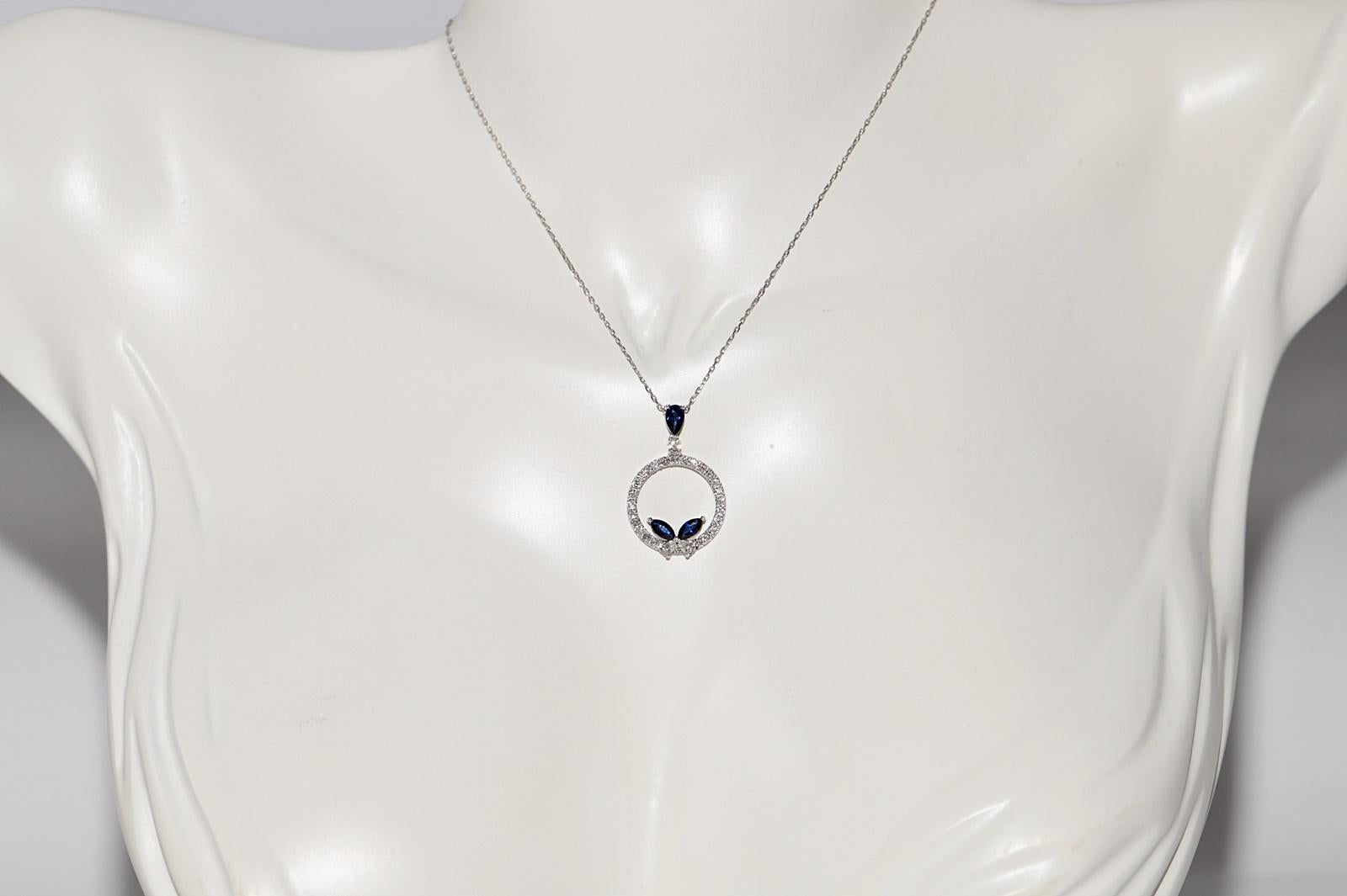 En très bon état.
Le poids total est de 3 grammes.
Au total, un diamant de 0,65 ct.
Le diamant est de couleur F-G et de pureté vvs-vs.
Totalement saphir 0.60 ct.
La longueur totale de la chaîne est de 42 cm.
N'hésitez pas à nous contacter pour toute